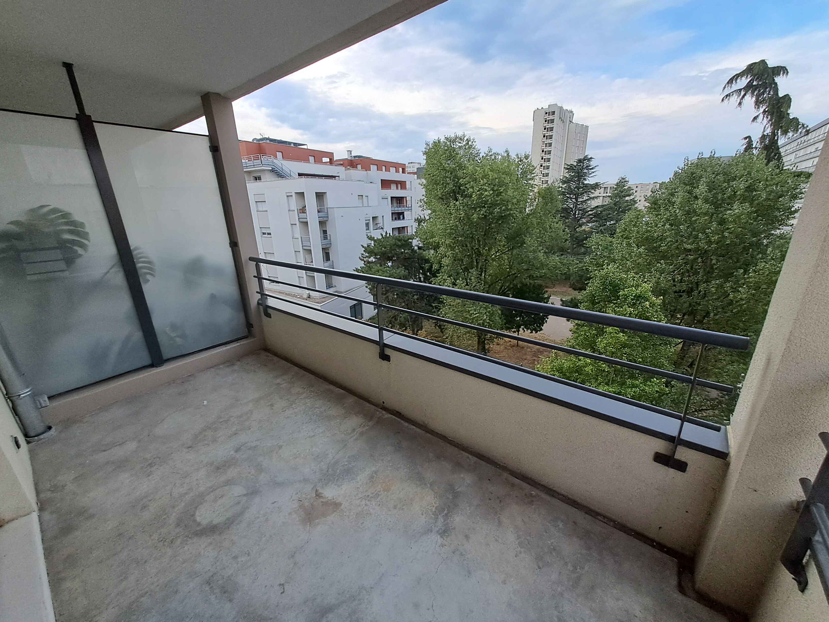LYON