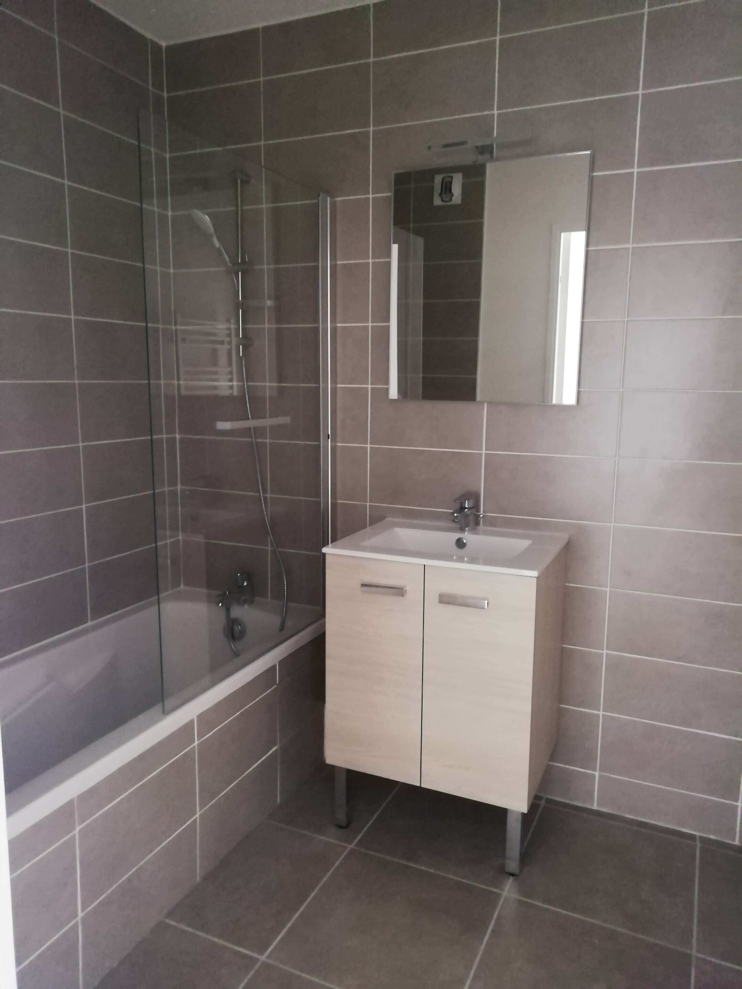 SALLE DE BAIN-cmp.jpg