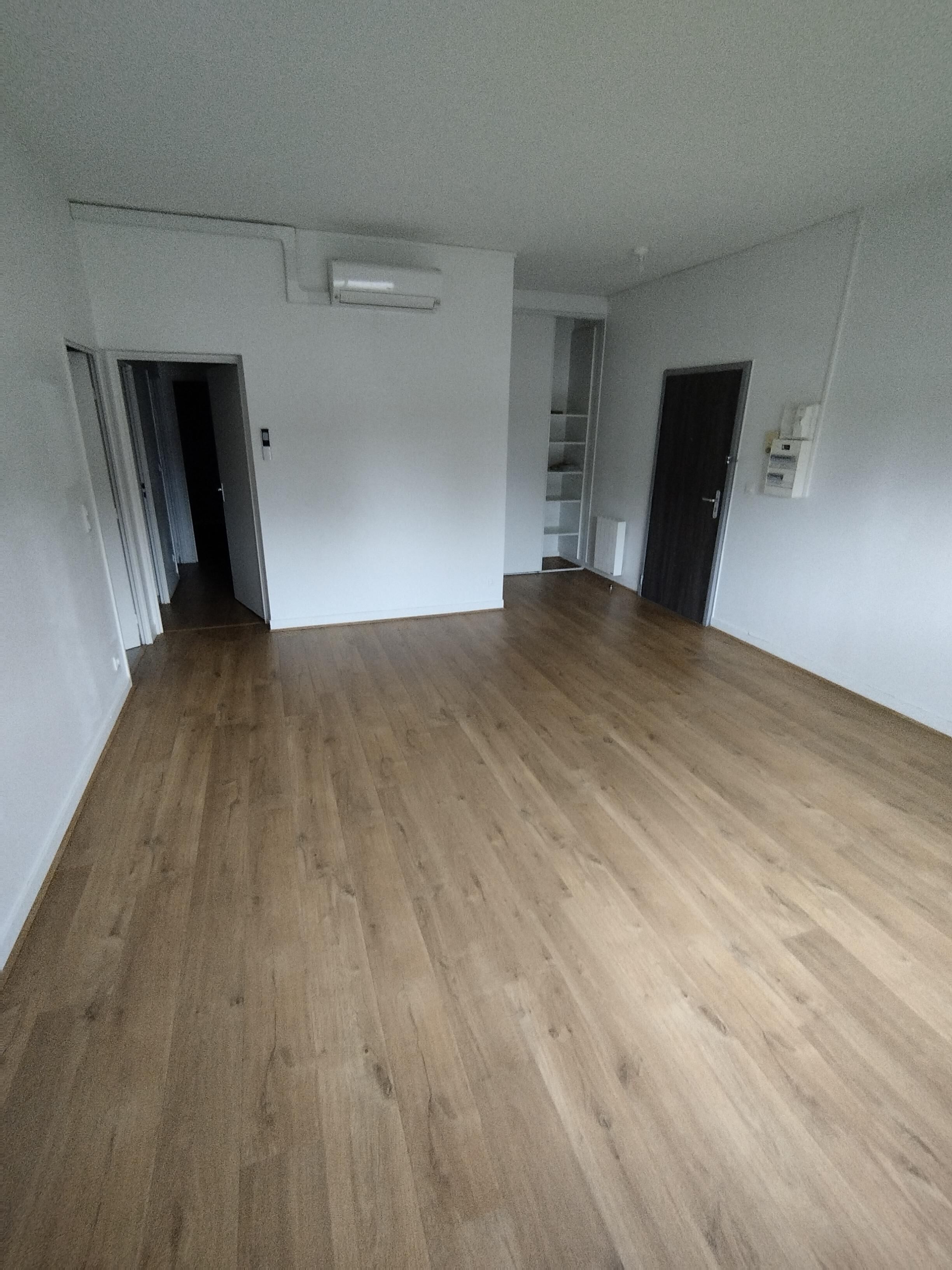 1771321796161-compressed.jpg