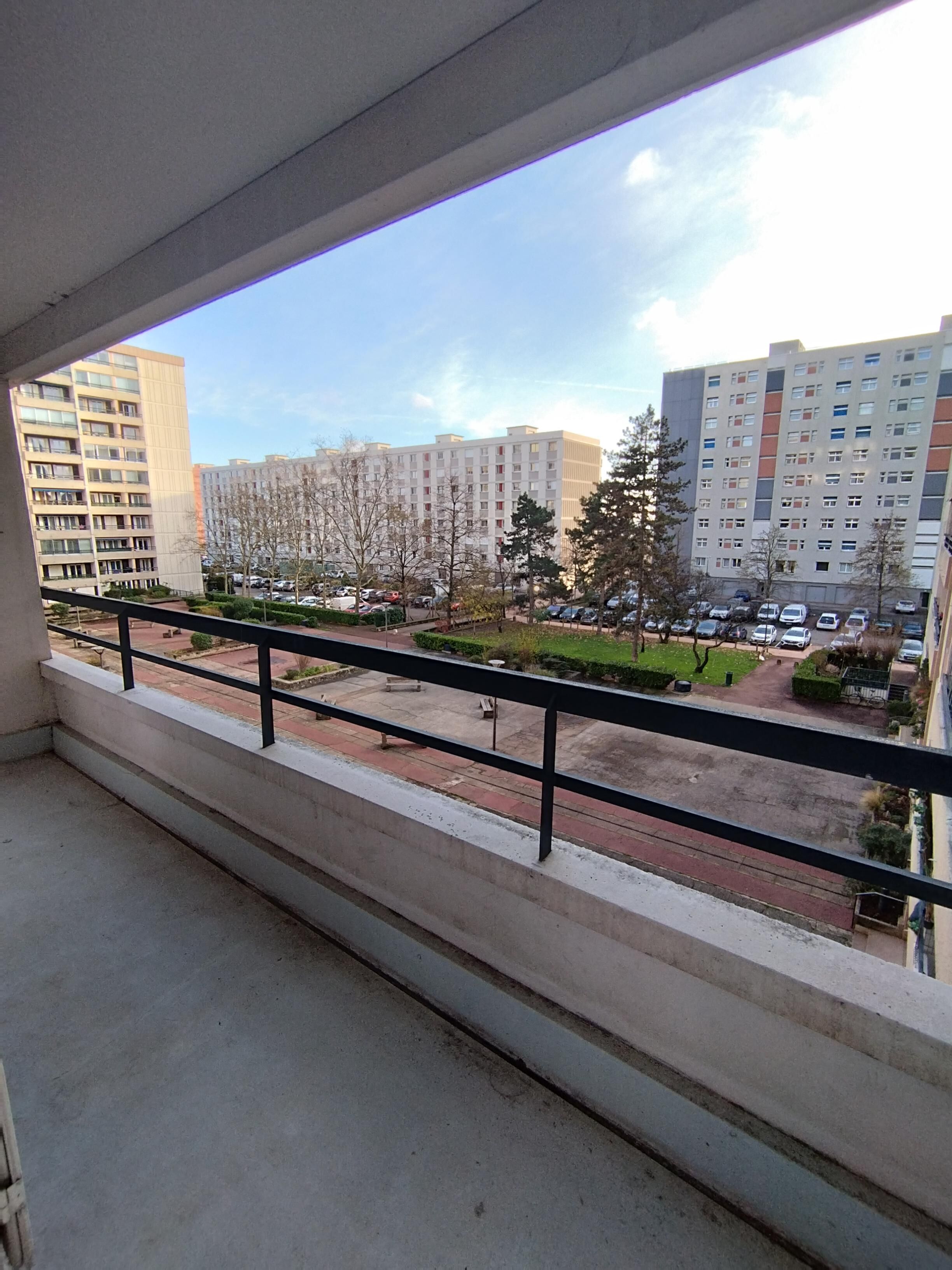 G BALCON-compressed.jpg