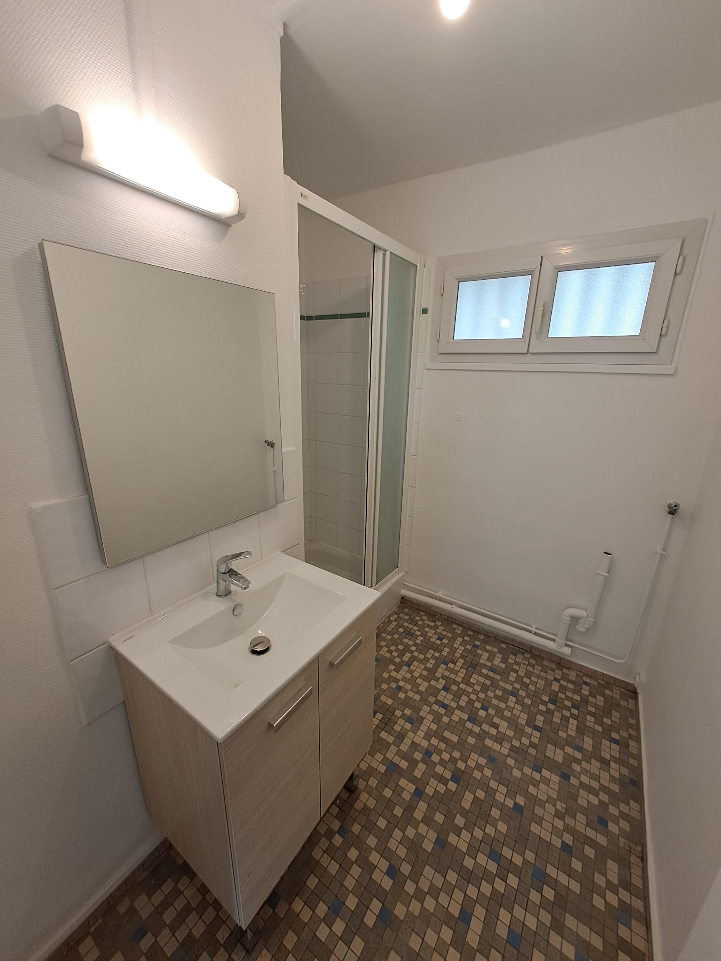 Salle de bain-compressed.jpg