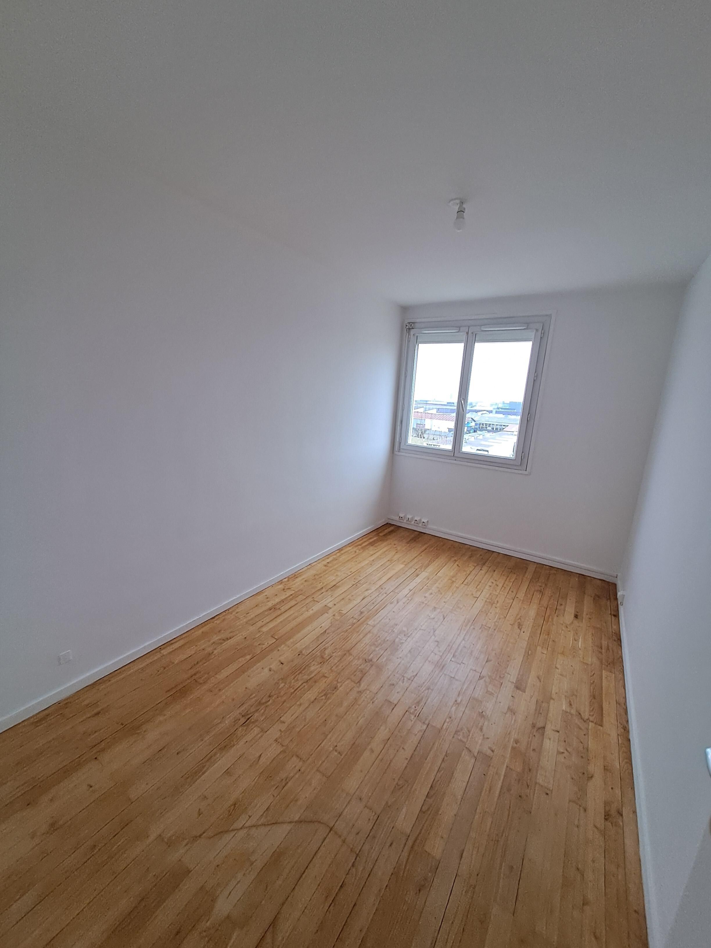 Chambre 1-compressed.jpeg