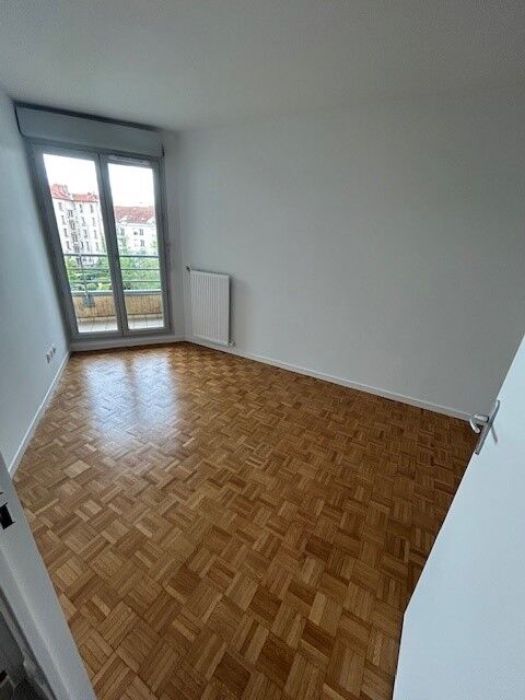 LYON