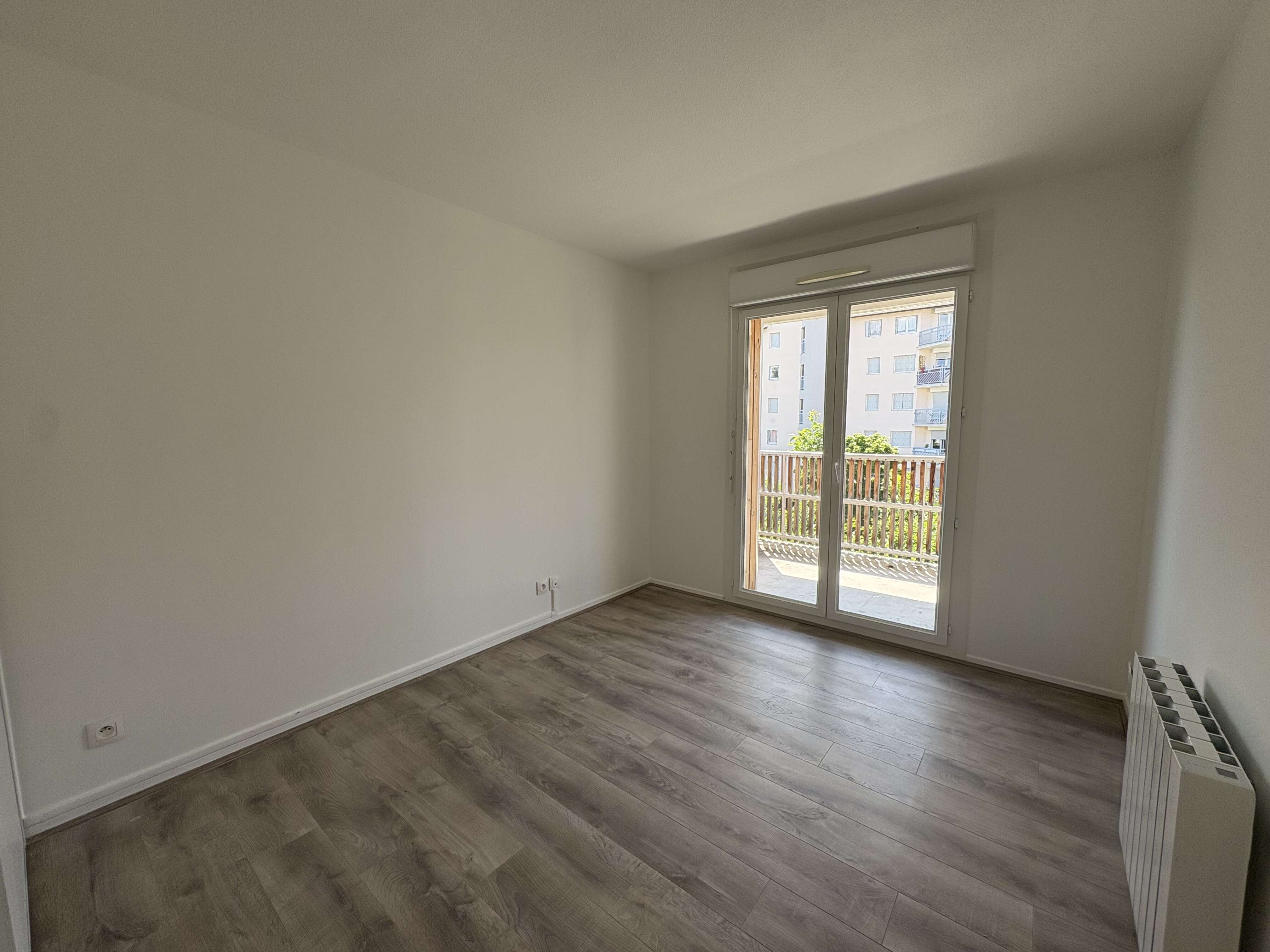 4CHAMBRE-compressed.jpeg