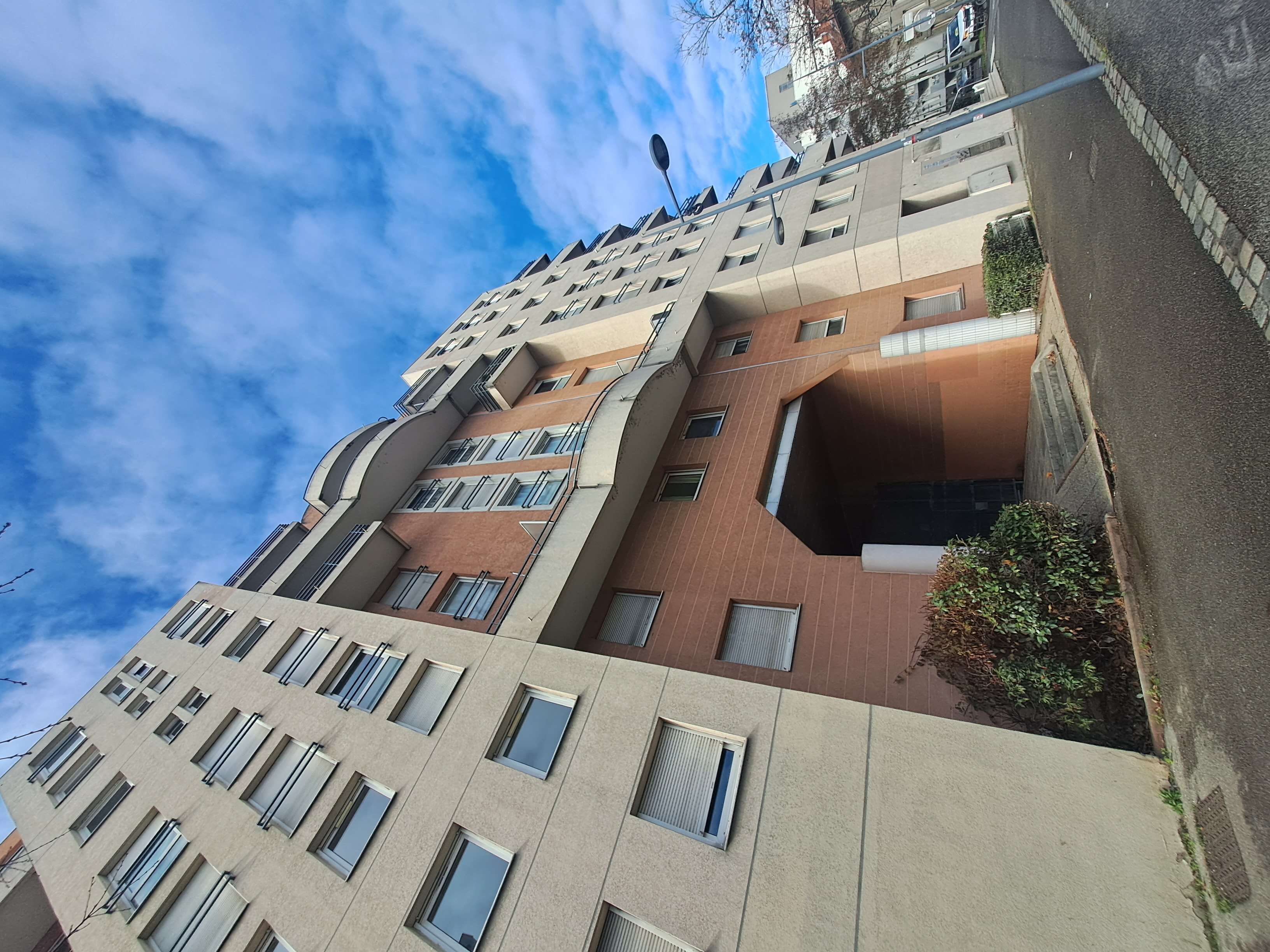 LYON