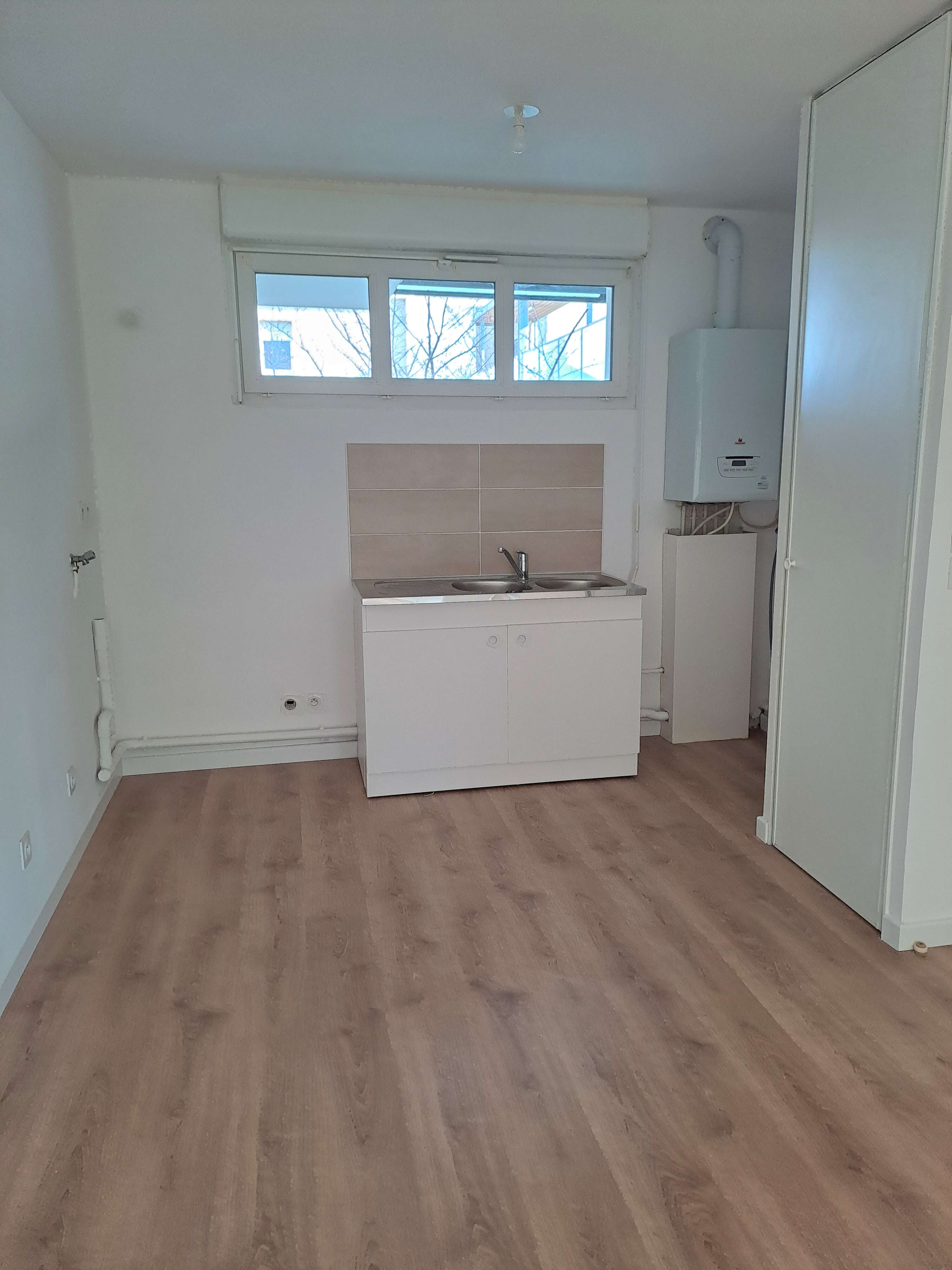 séjour cuisine-compressed.jpg