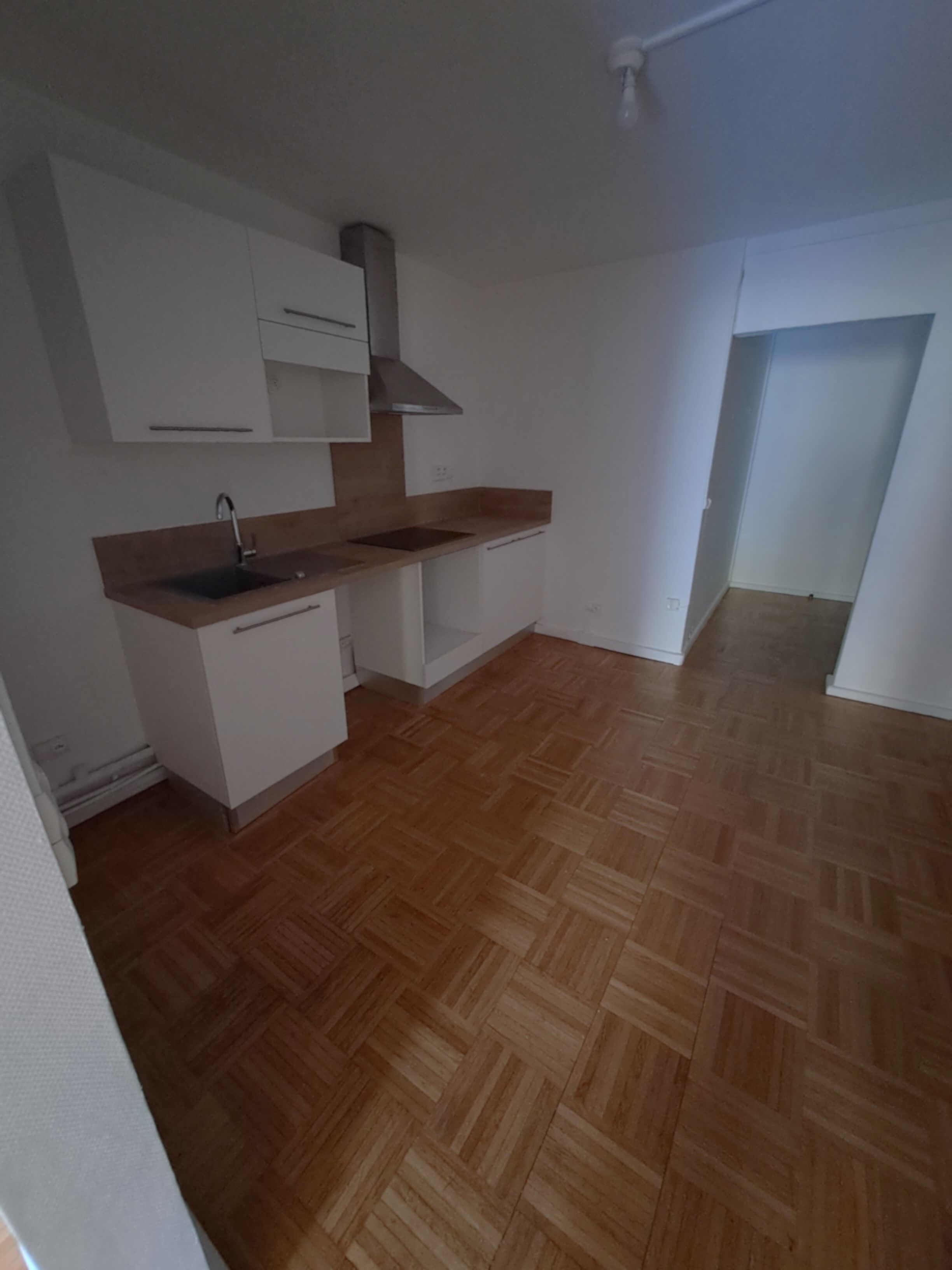 compressed-cuisine meublée.jpg