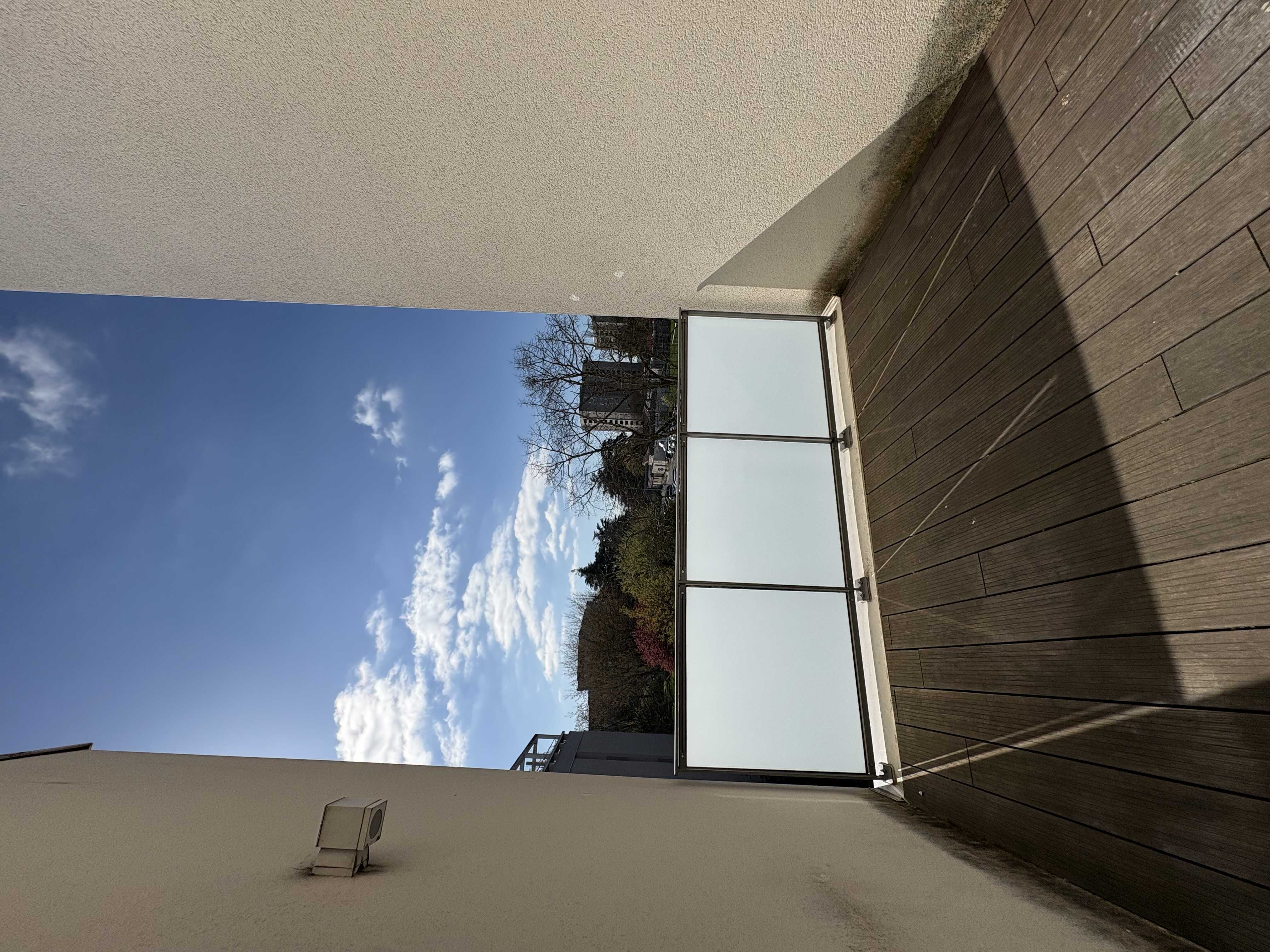 xbalcon-compressed.jpeg