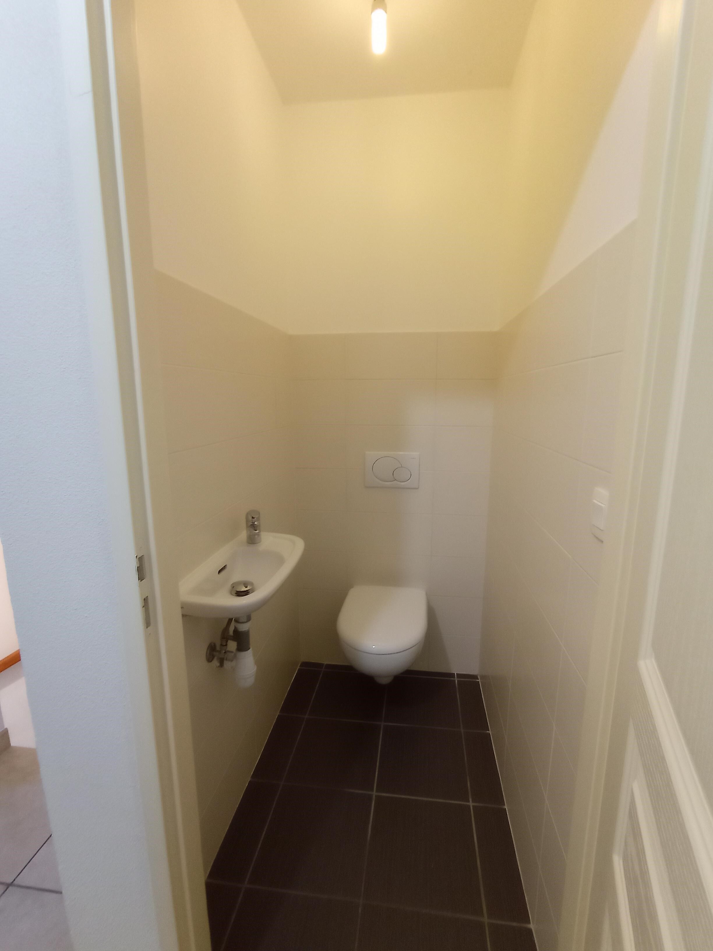 WC ETAGE-cmp.jpg