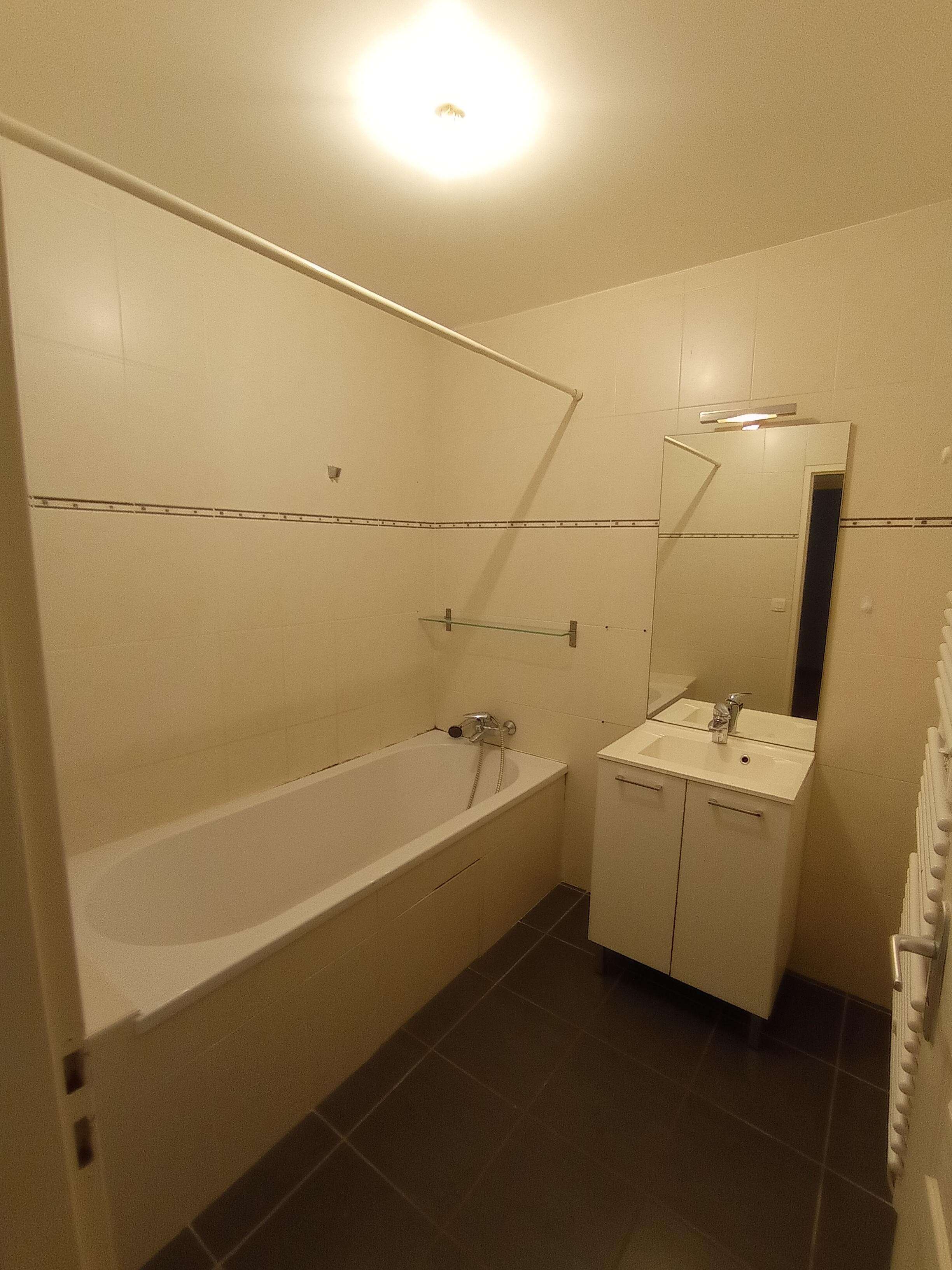 SALLE DE BAIN-cmp.jpg