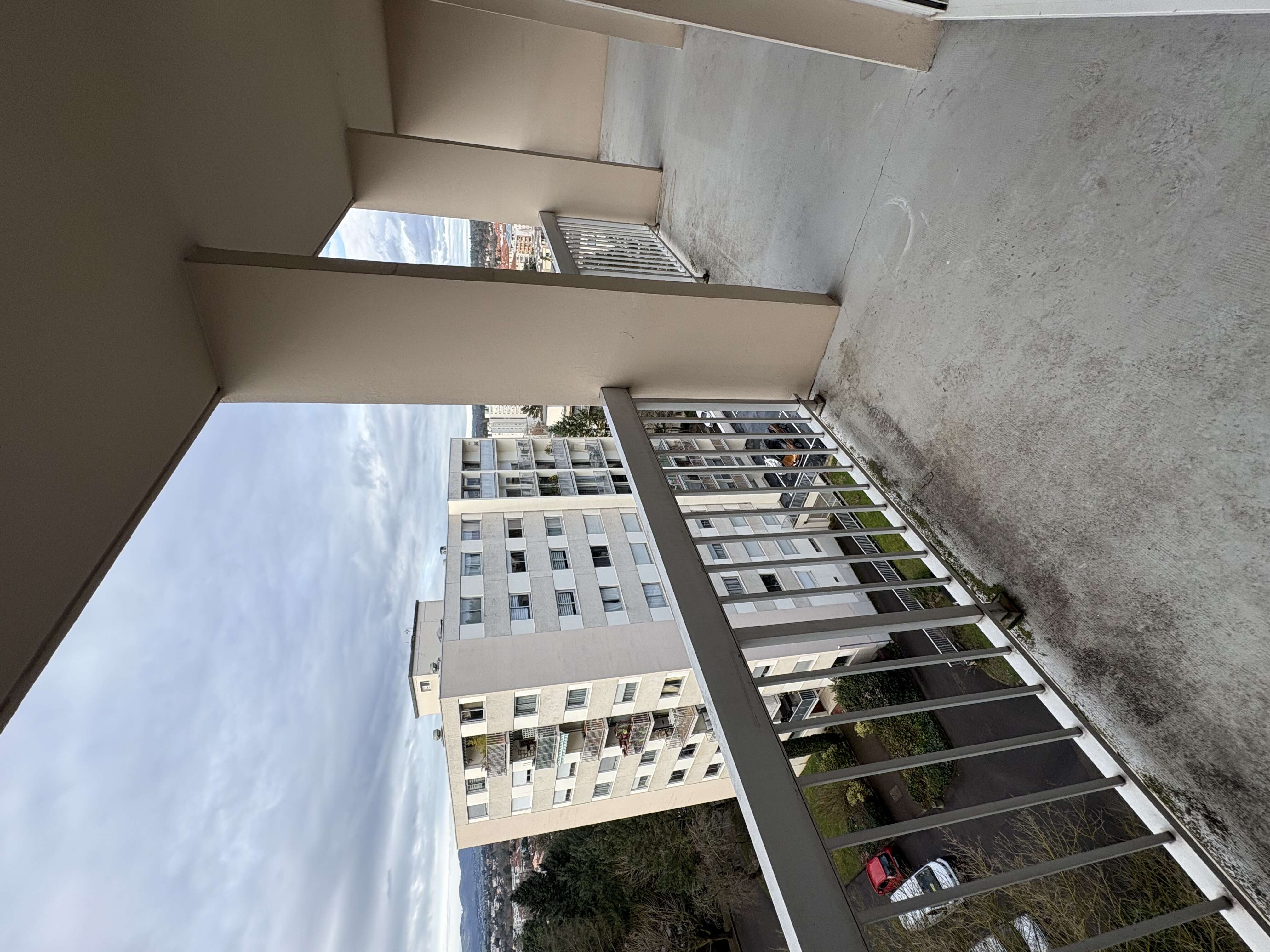 LYON
