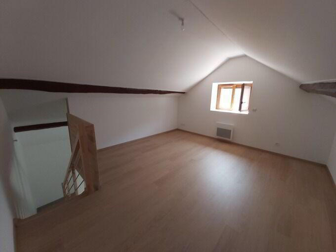 6CHAMBRE HAUT-cmp.jpg