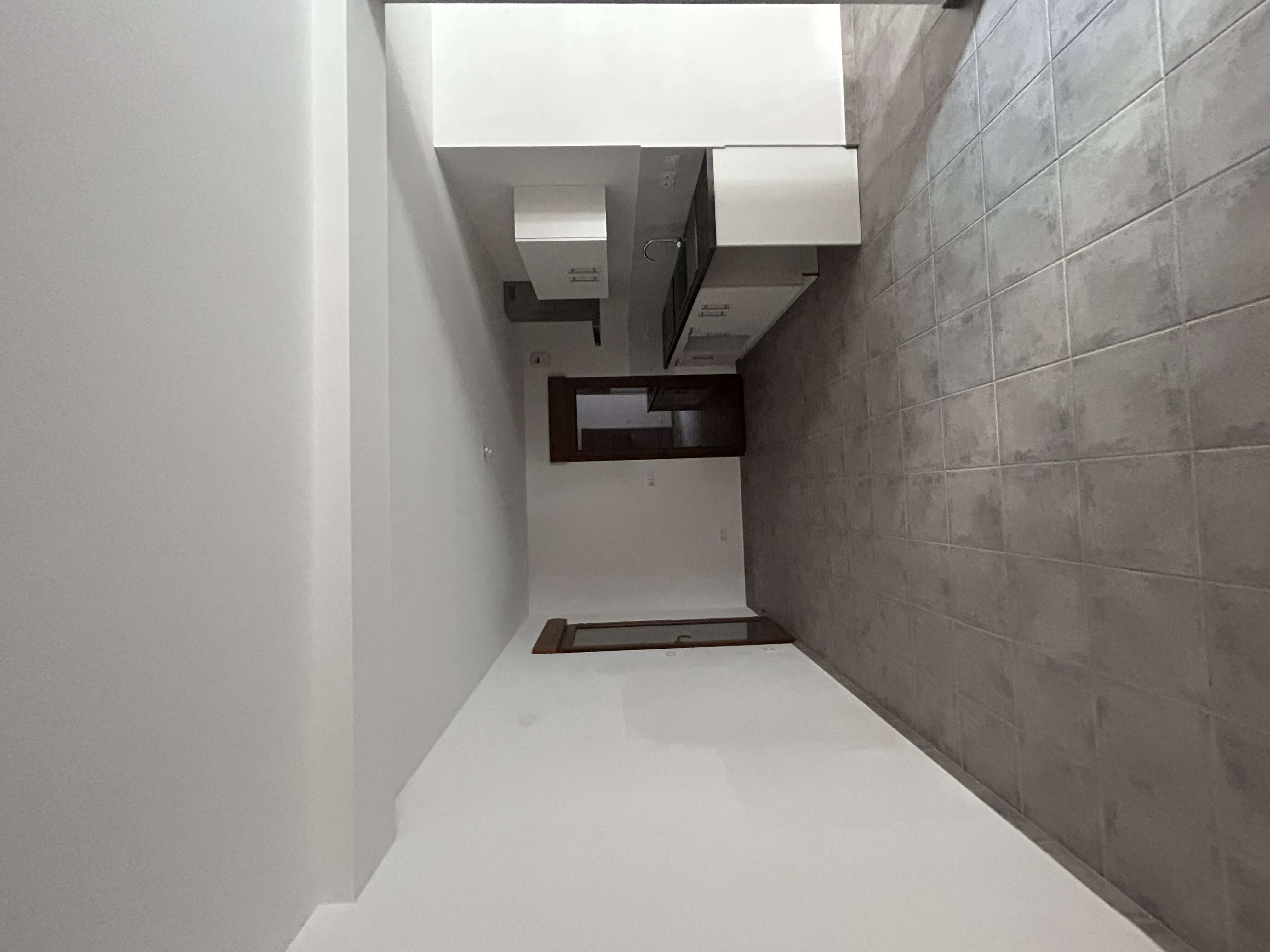 004-compressed.jpg
