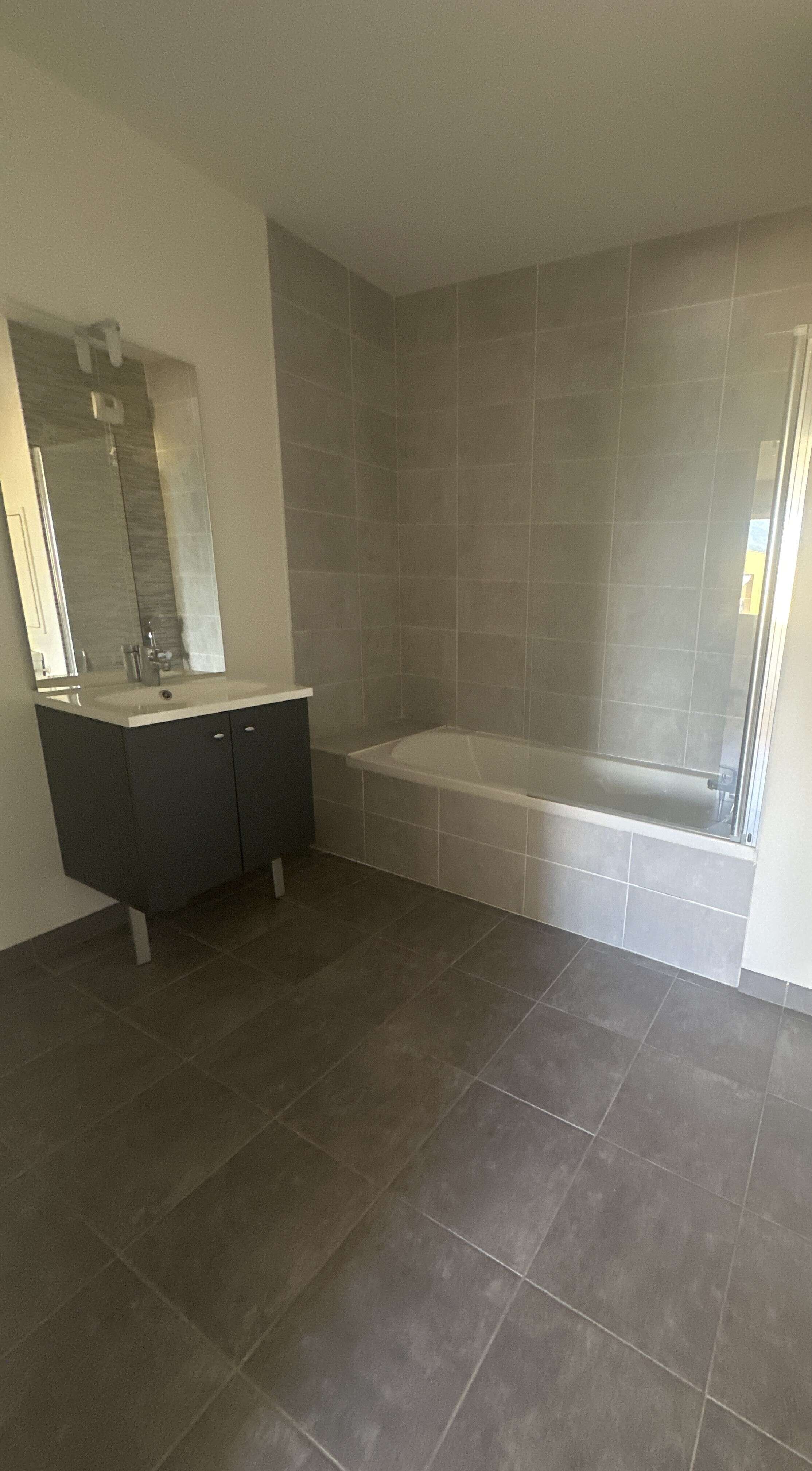 5 salle de bain-compressed.jpeg