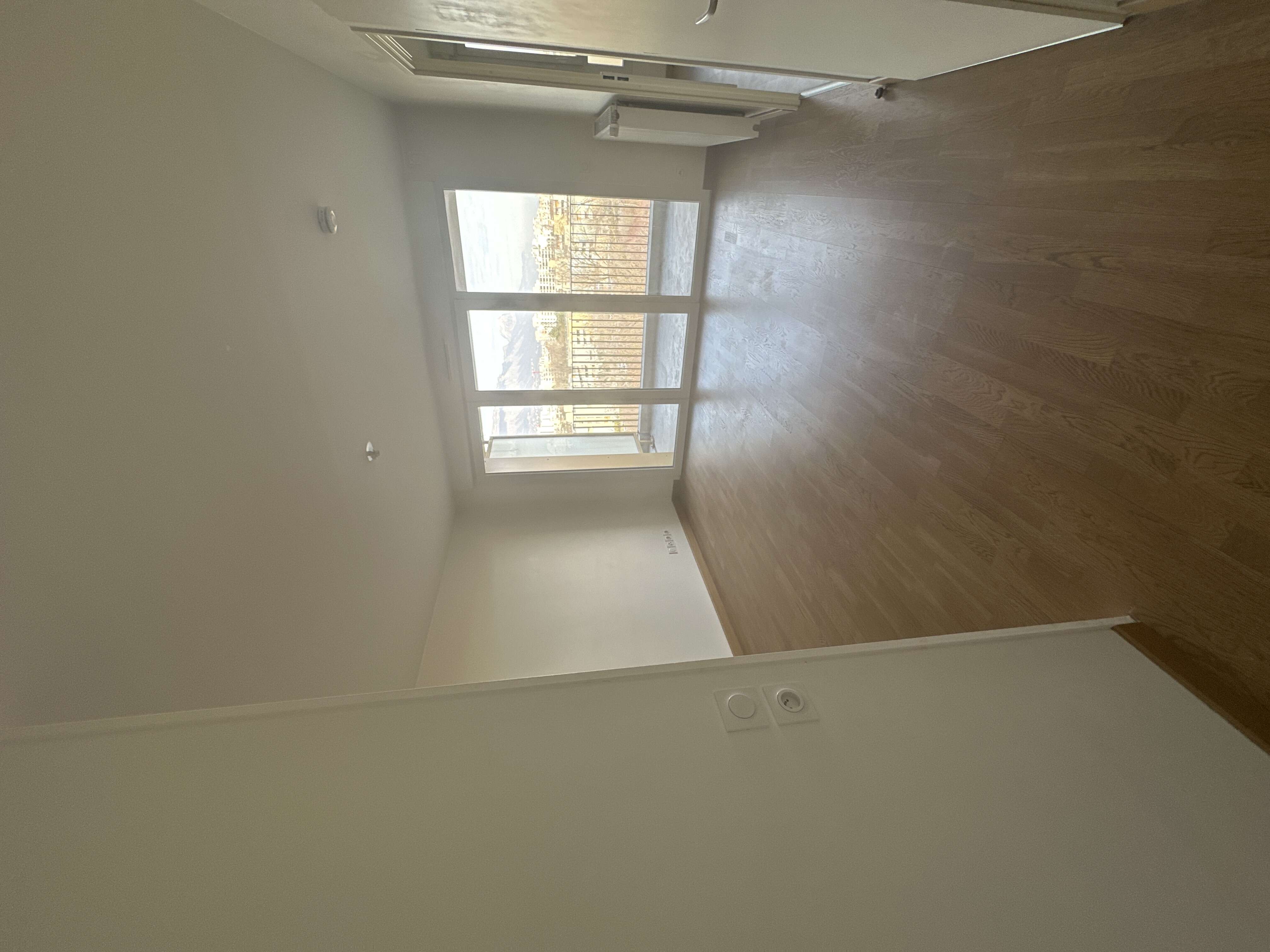 compressed-6 PIECE DE VIE.jpeg