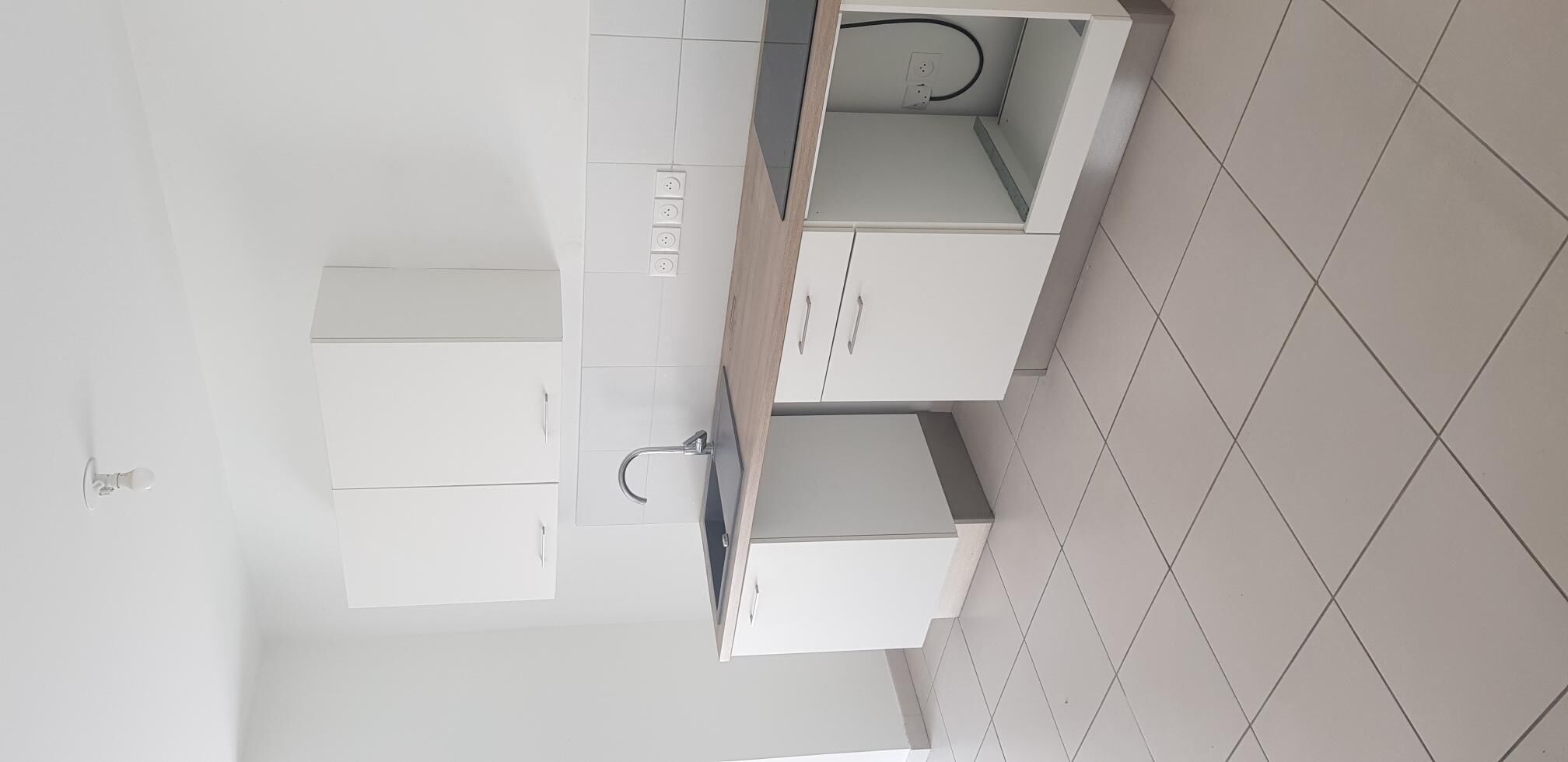 BELLEVILLE EN BEAUJOLAIS