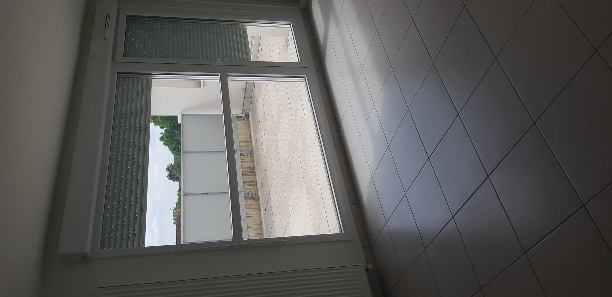 BELLEVILLE EN BEAUJOLAIS