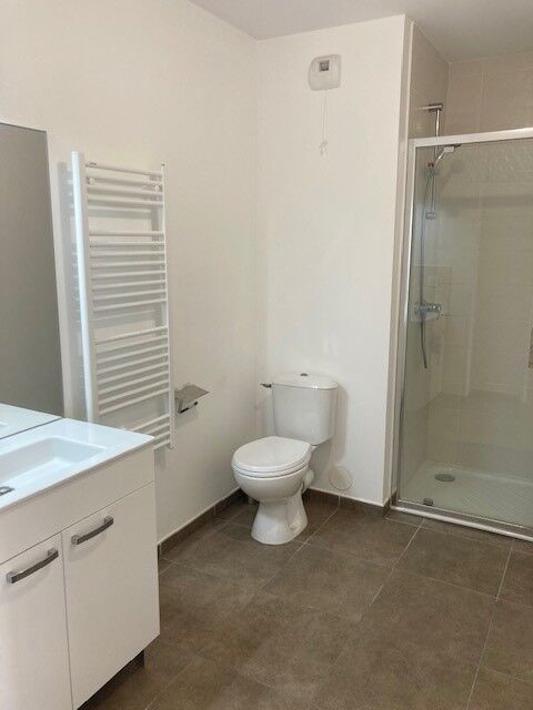 D - SALLE DE DOUCHE.jpg