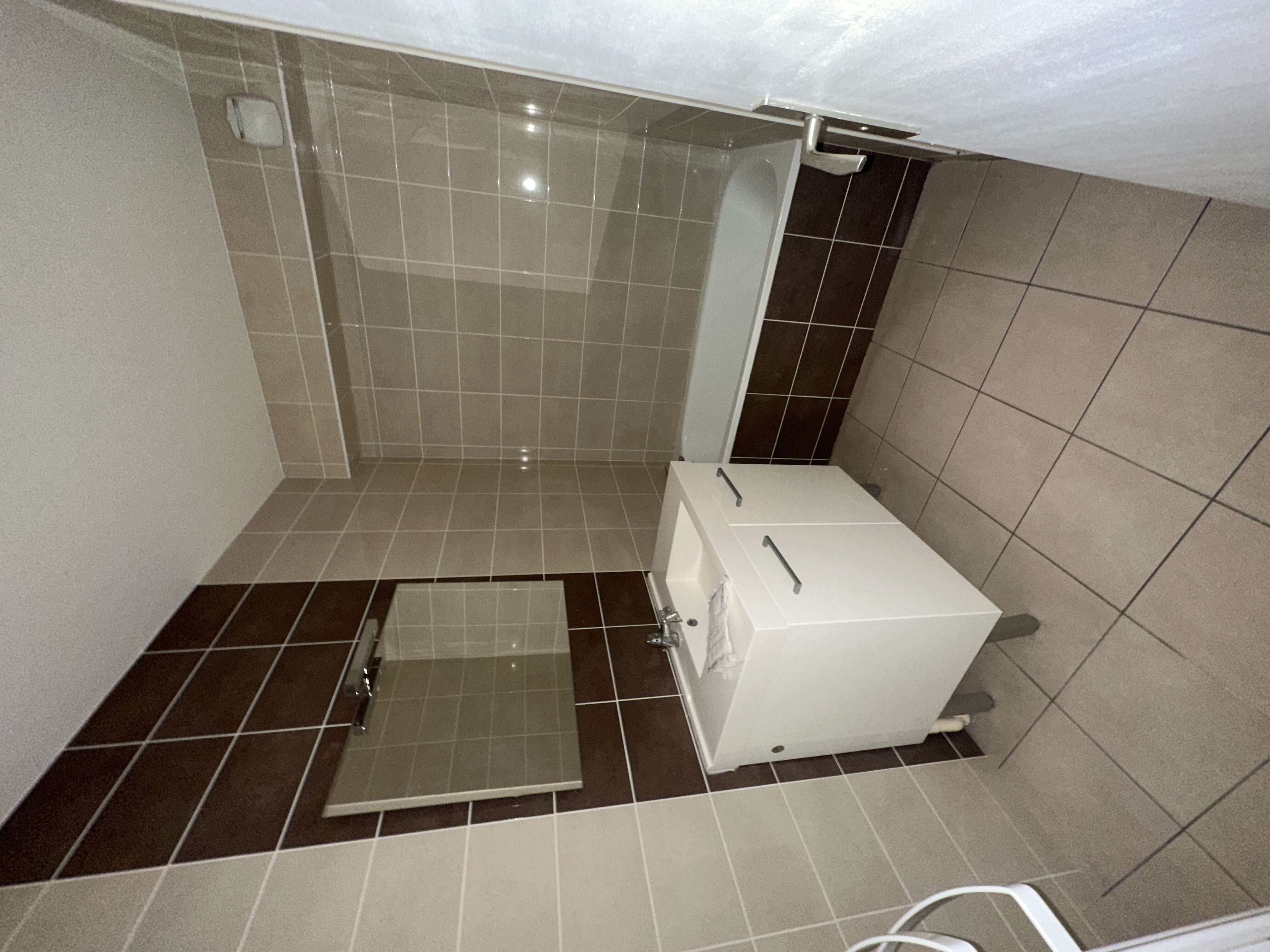 compressed-E- PHOTO.jpeg