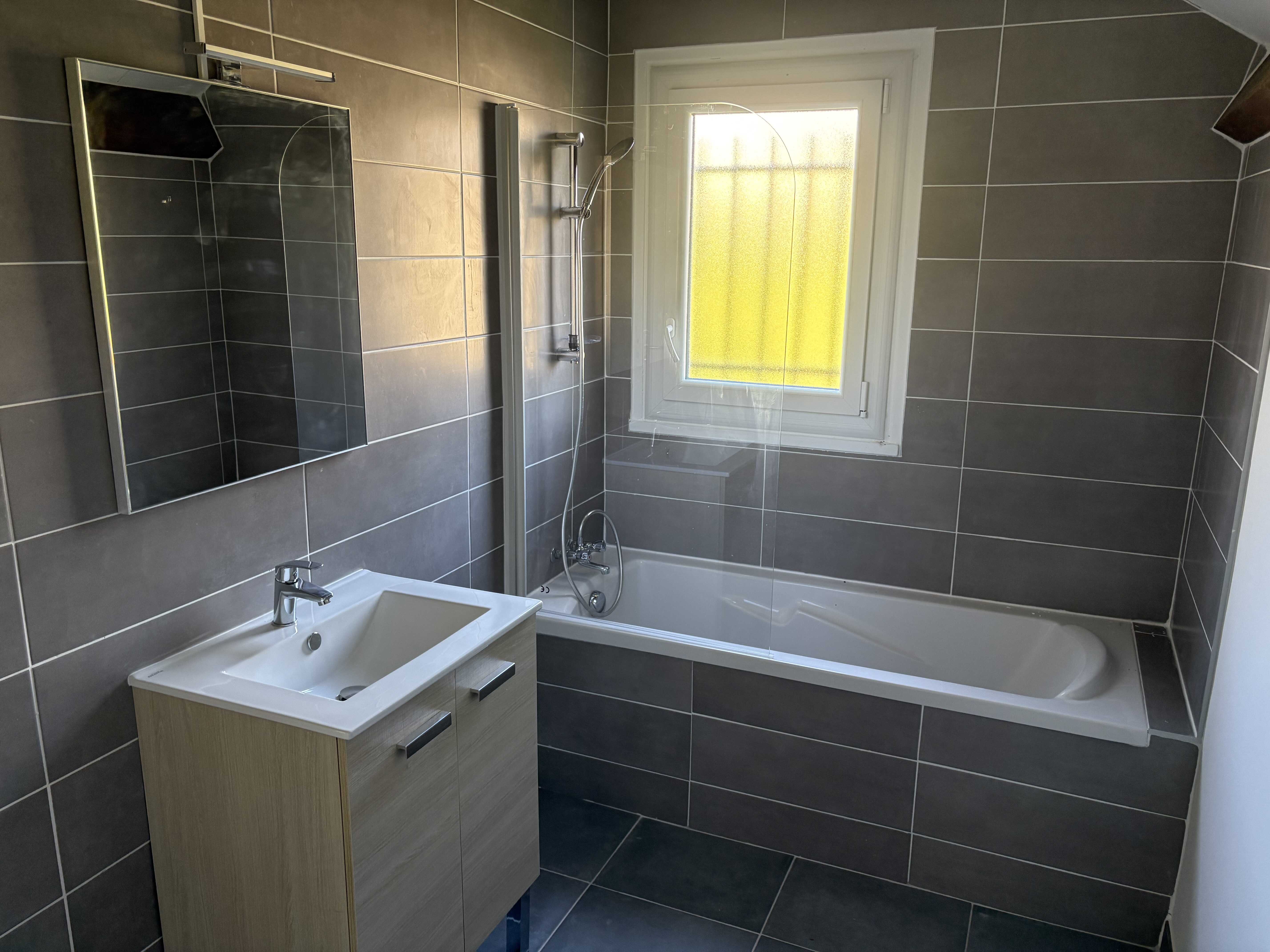 5SALLE DE BAIN-compressed.jpeg