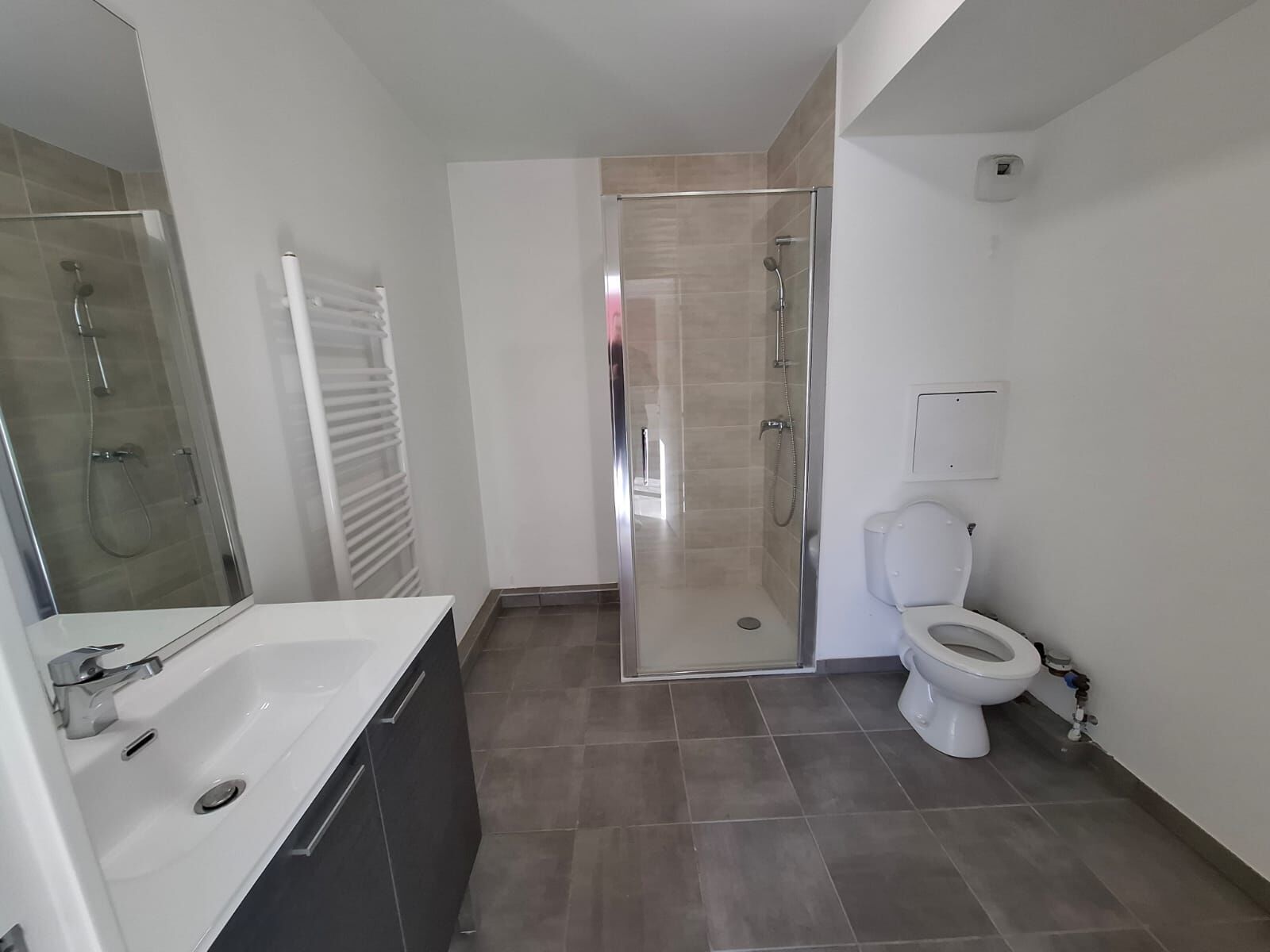 salle de douche-compressed.jpg