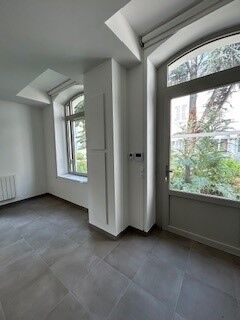 LYON