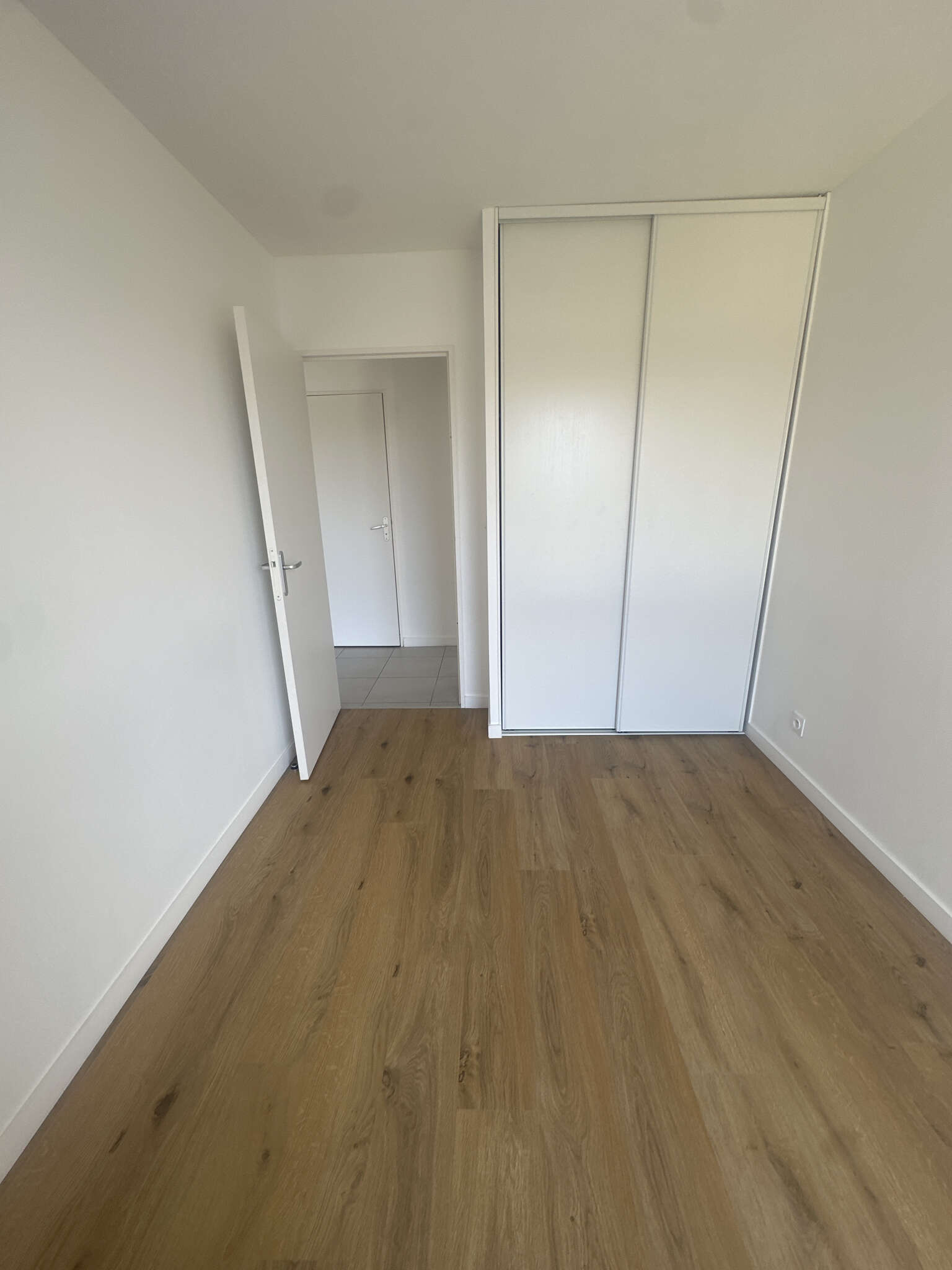 4CHAMBRE-compressed.jpeg