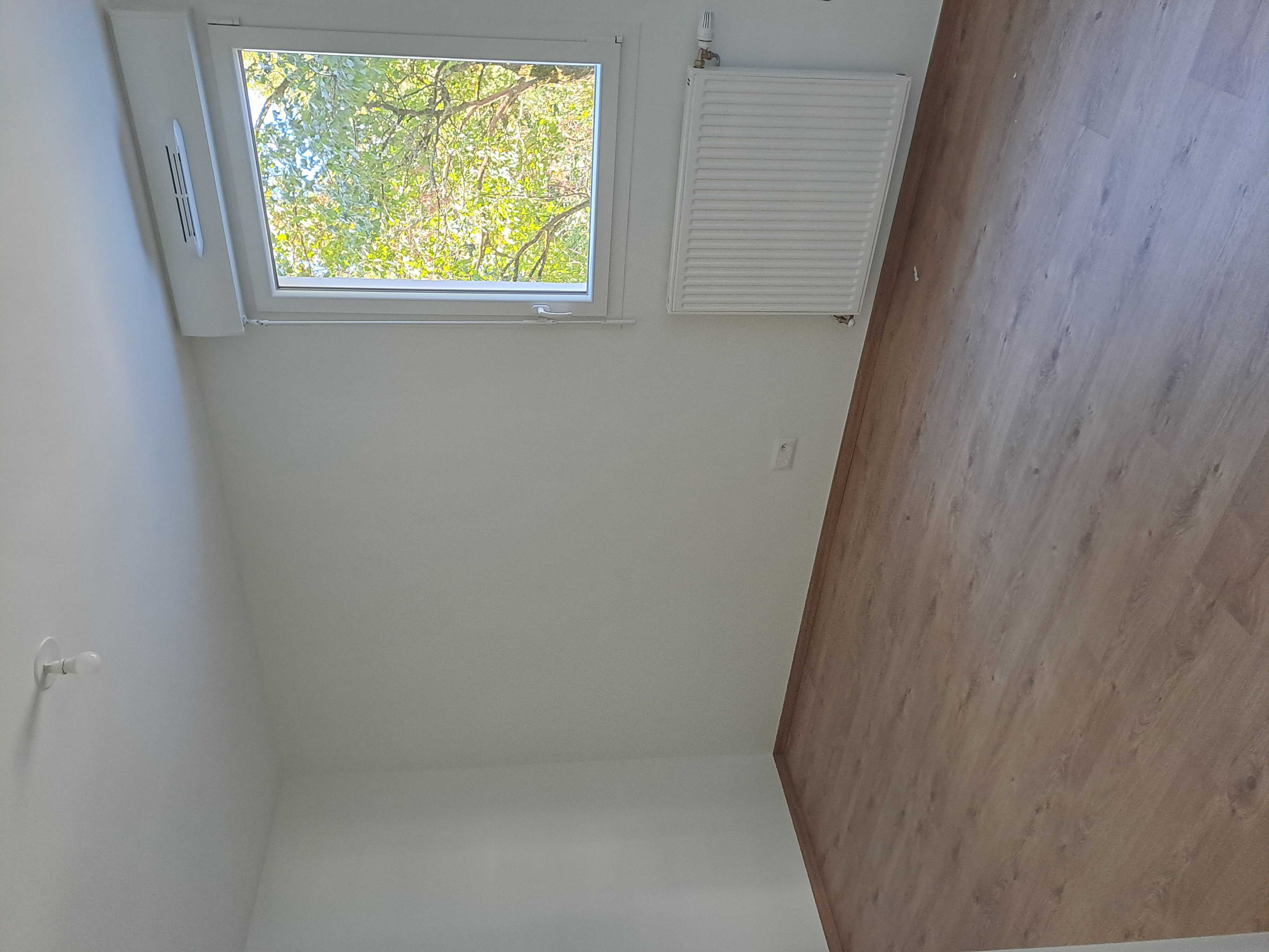 5chambre-compressed.jpg