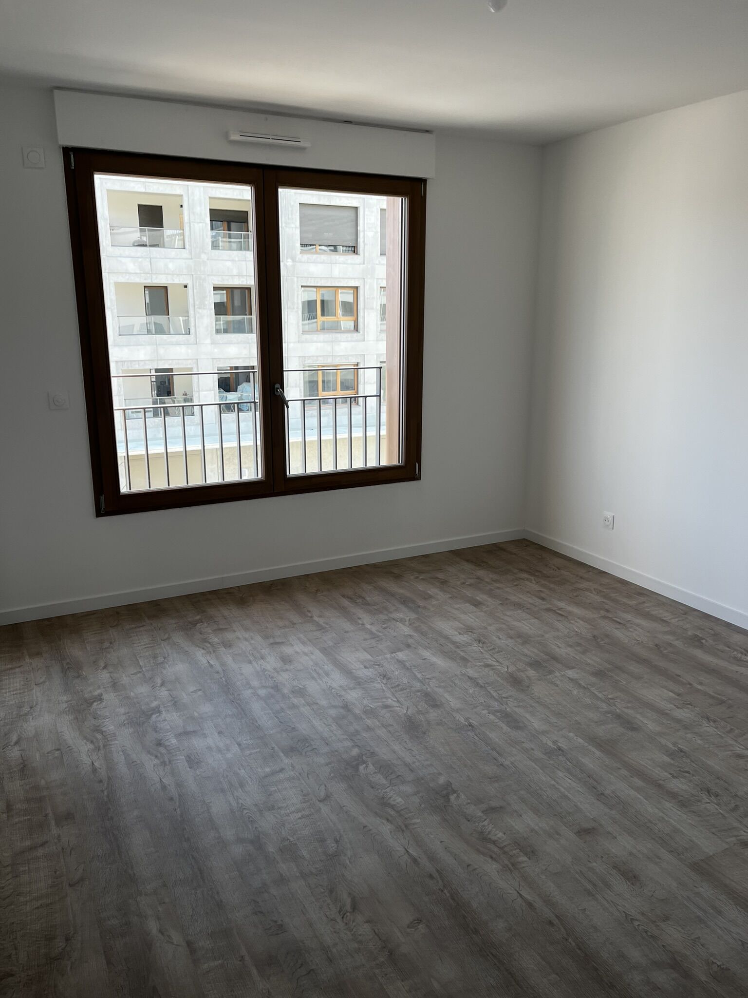 4-CHAMBRE 3-compressed.JPEG