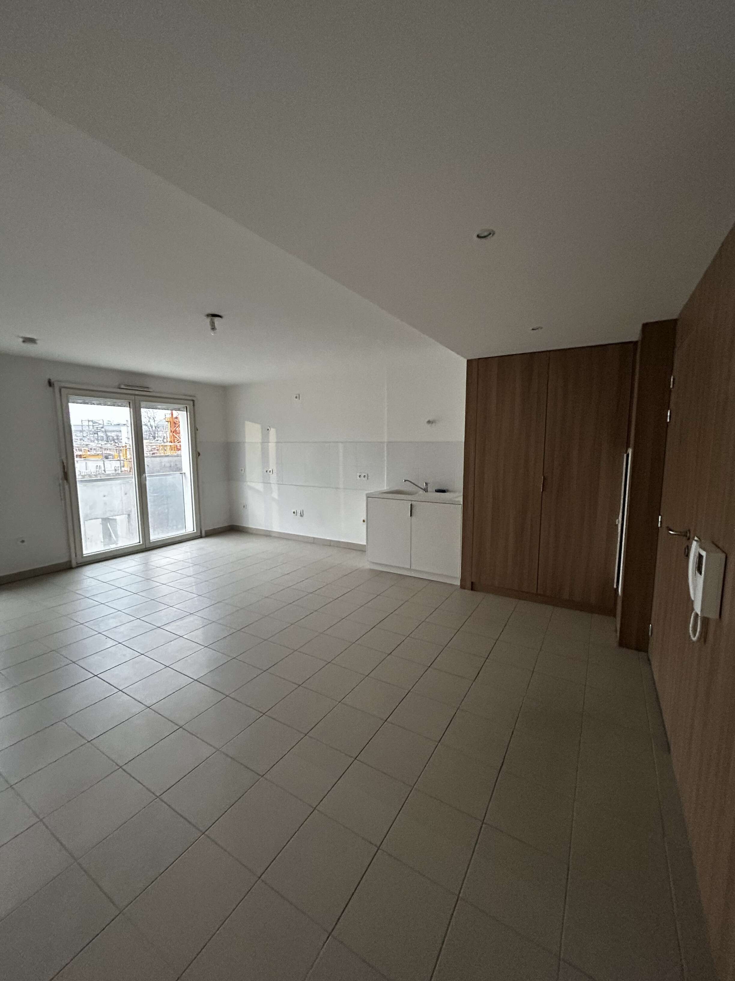 4Image (1)-compressed.jpg