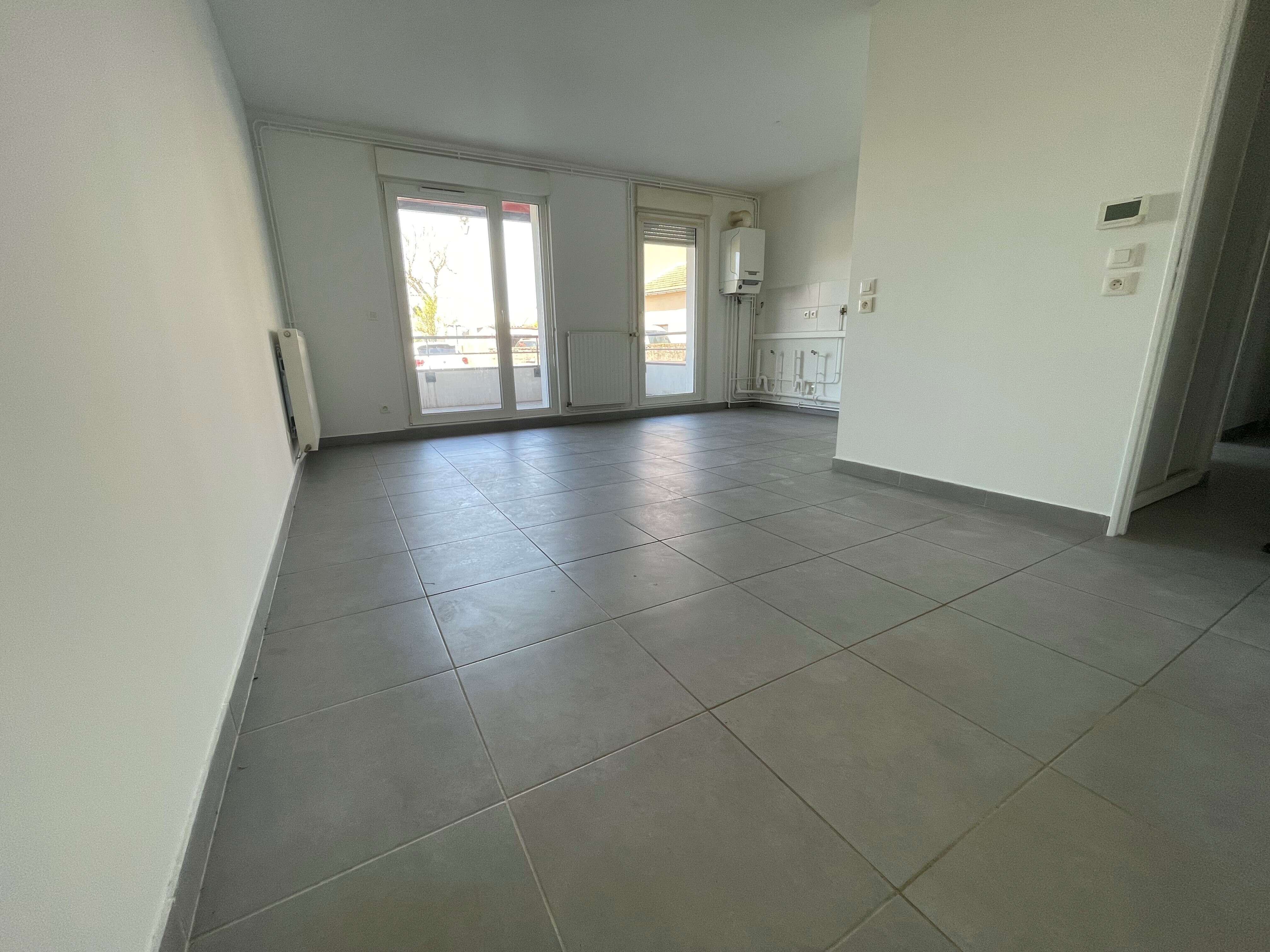 compressed-4 002582-cmp.jpg