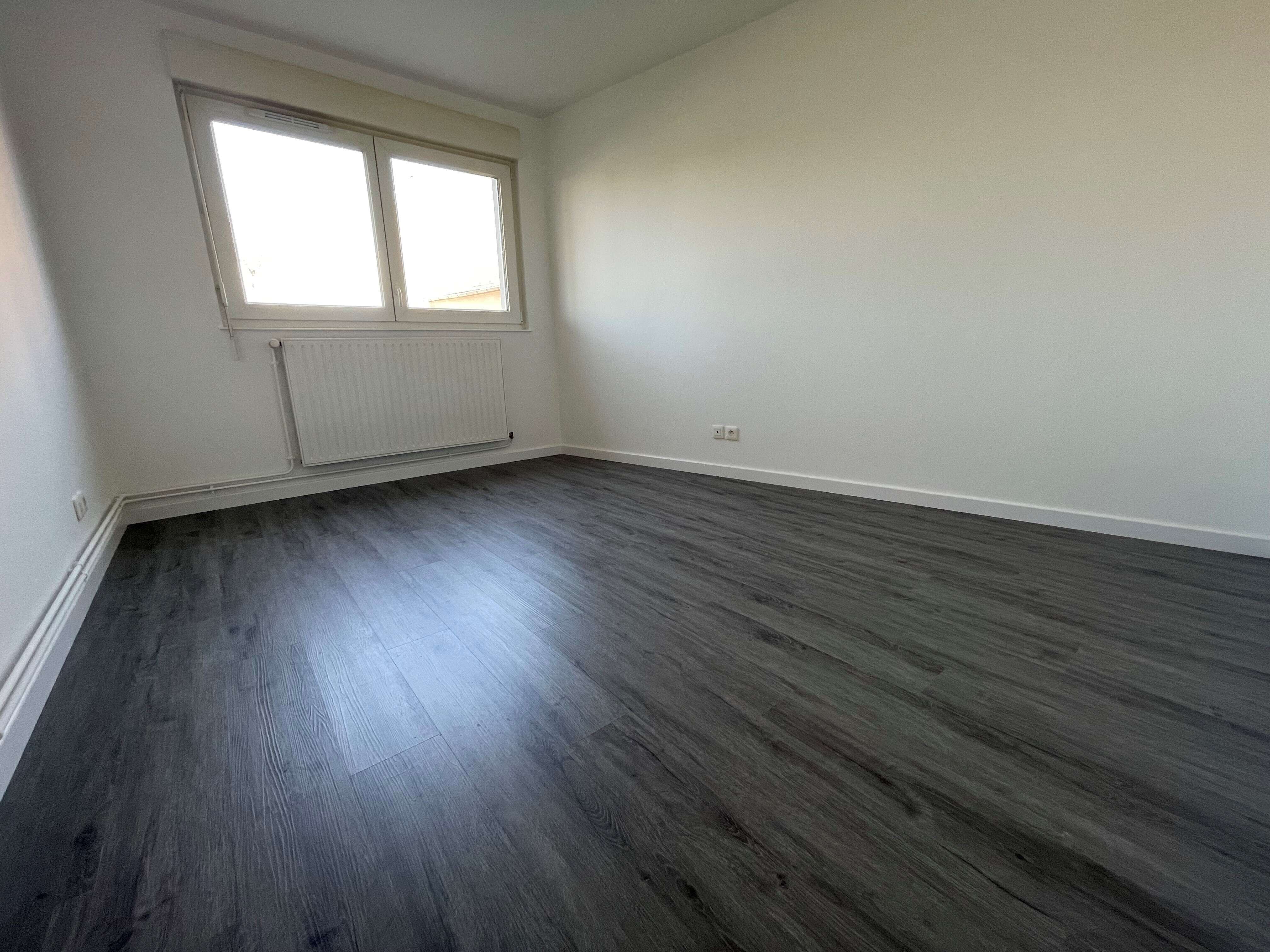 compressed-6 002582-cmp.jpg