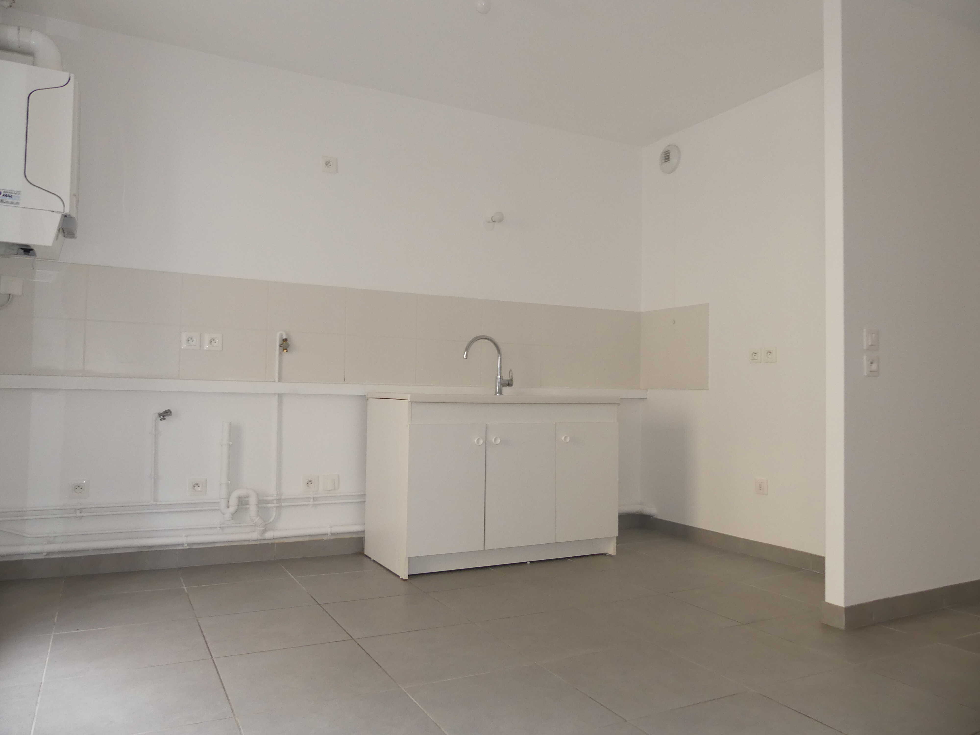 04 2583-compressed.JPG