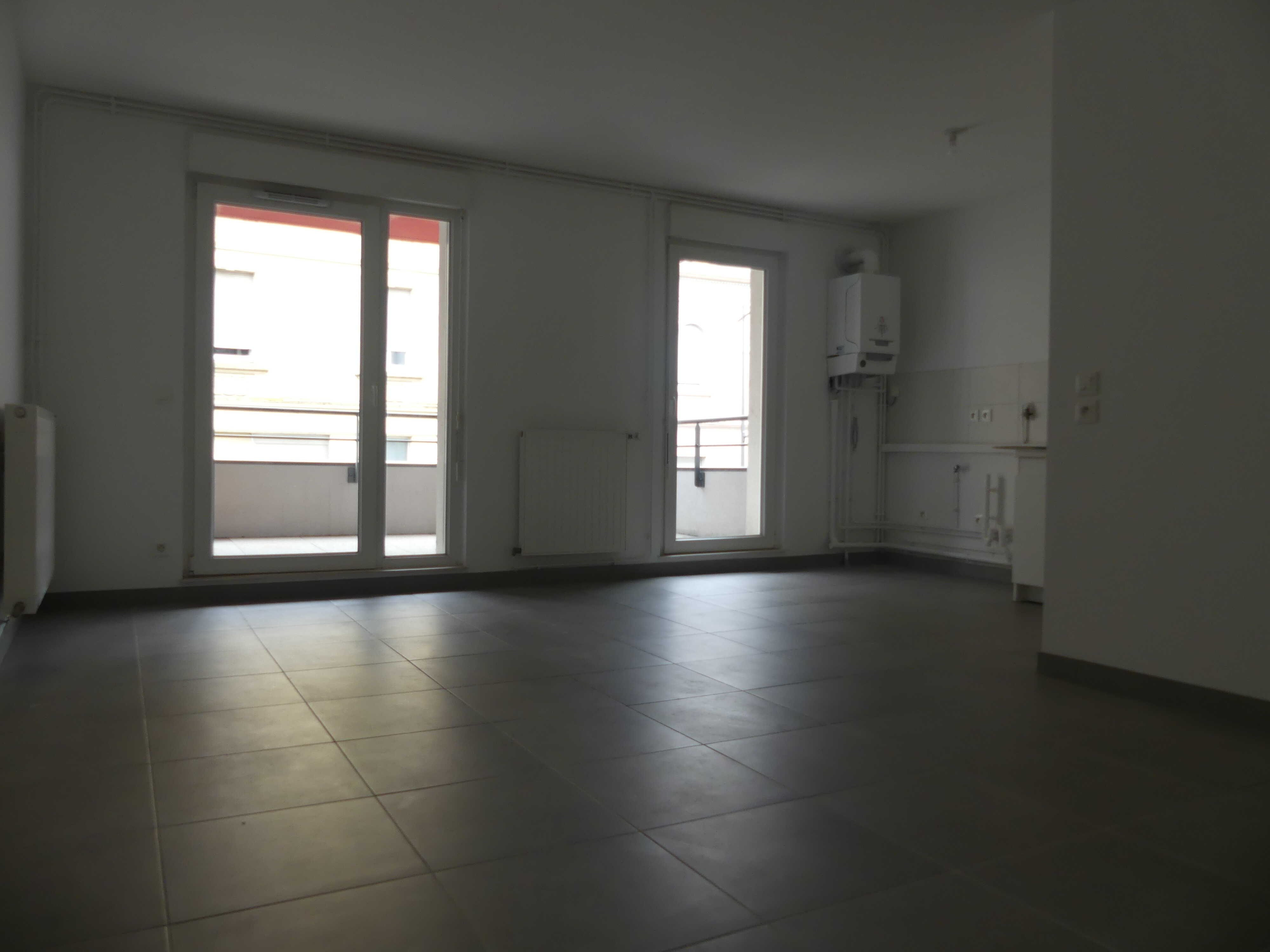 05 2583-compressed.JPG