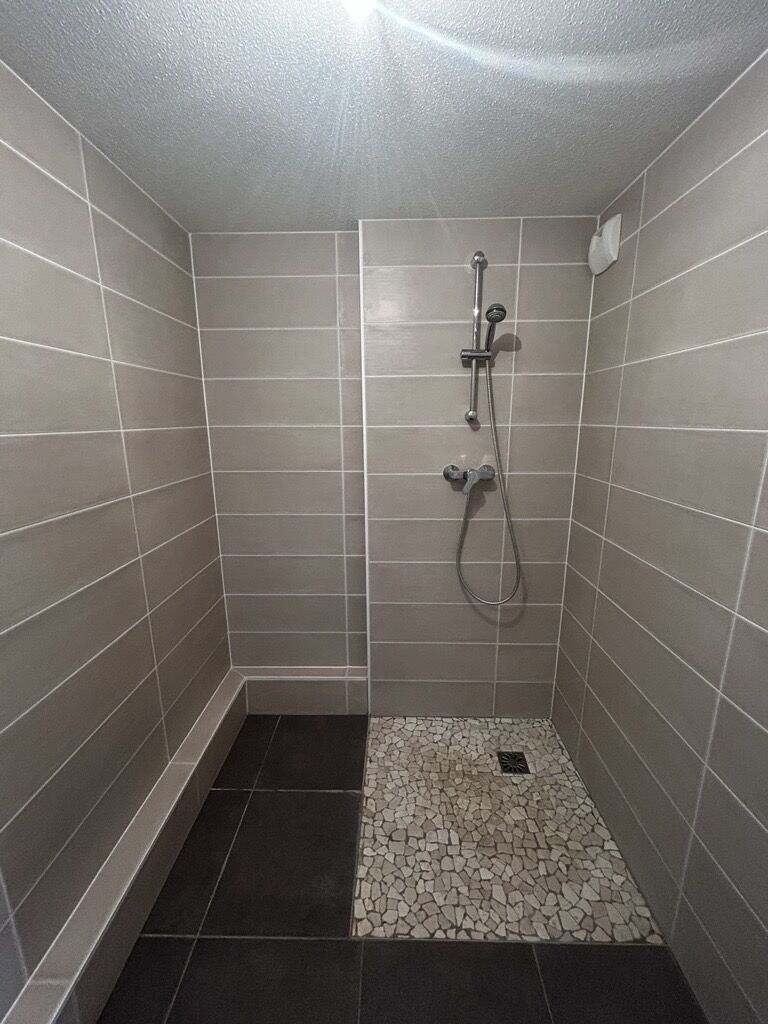 Image (7)-compressed.jpg