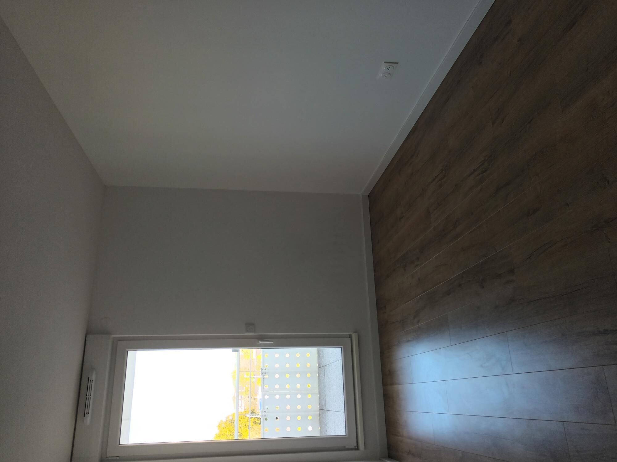 1000004491-cmp.jpg