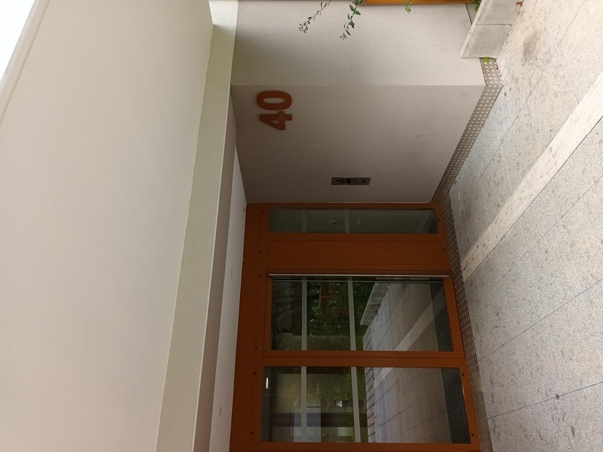 02-compressed.jpg