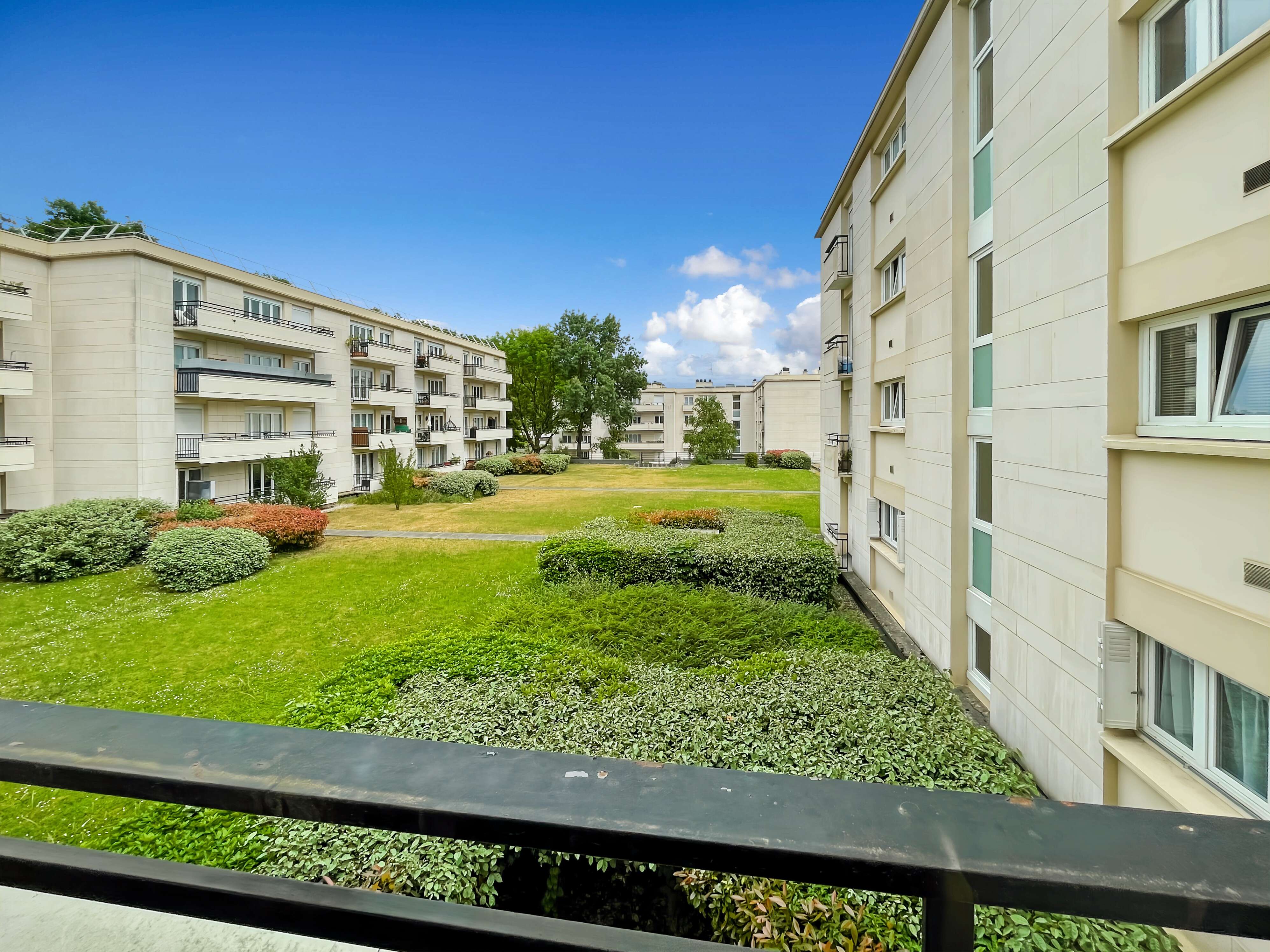 LE PLESSIS ROBINSON