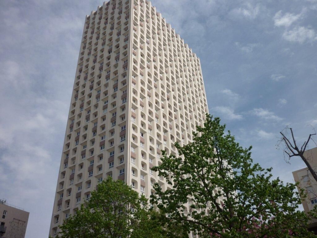 IGH Giralda, Vitruve-Paris 61 109-cmp.jpg