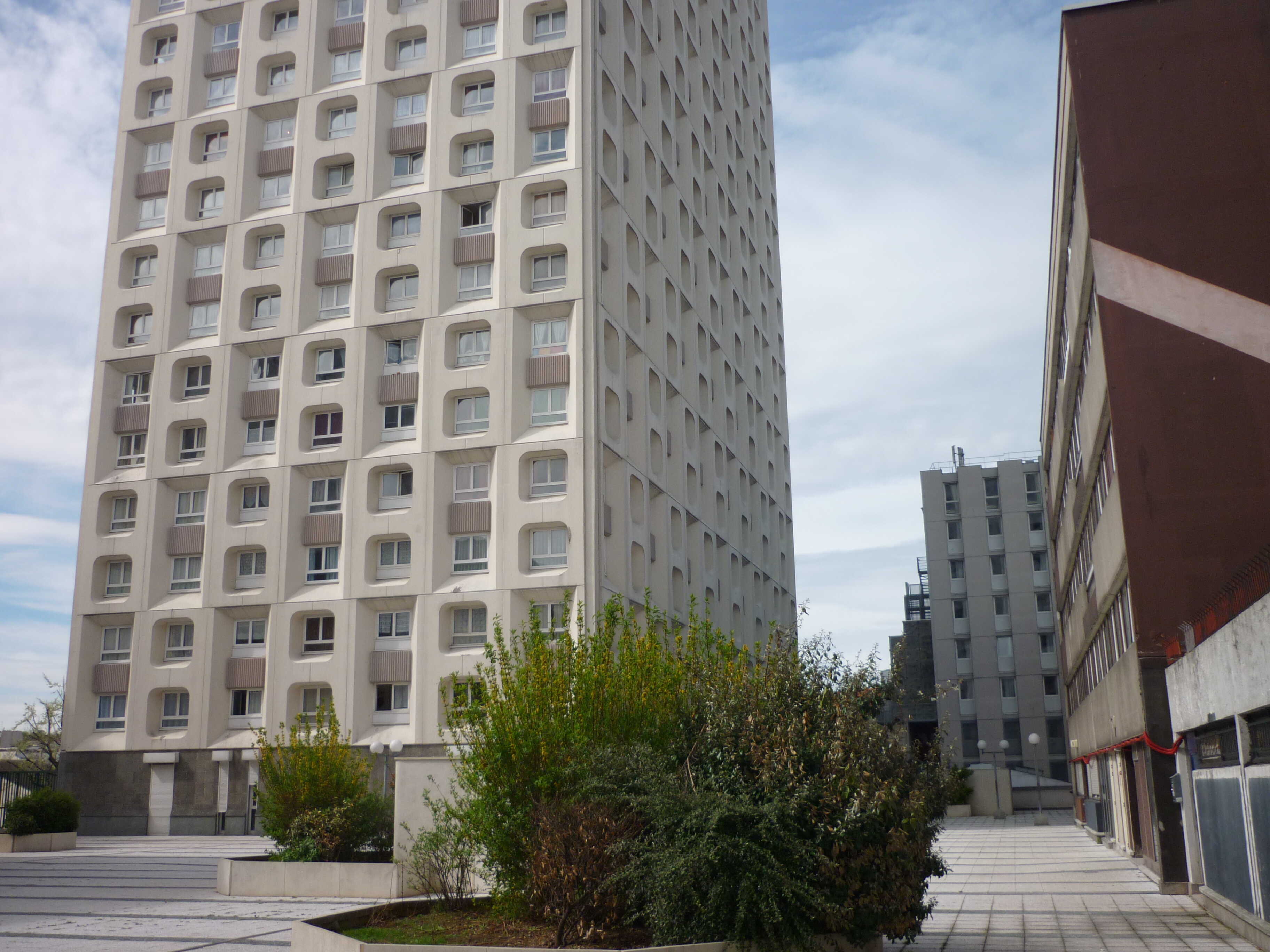 IGH Giralda, Vitruve-Paris 61 119.JPG