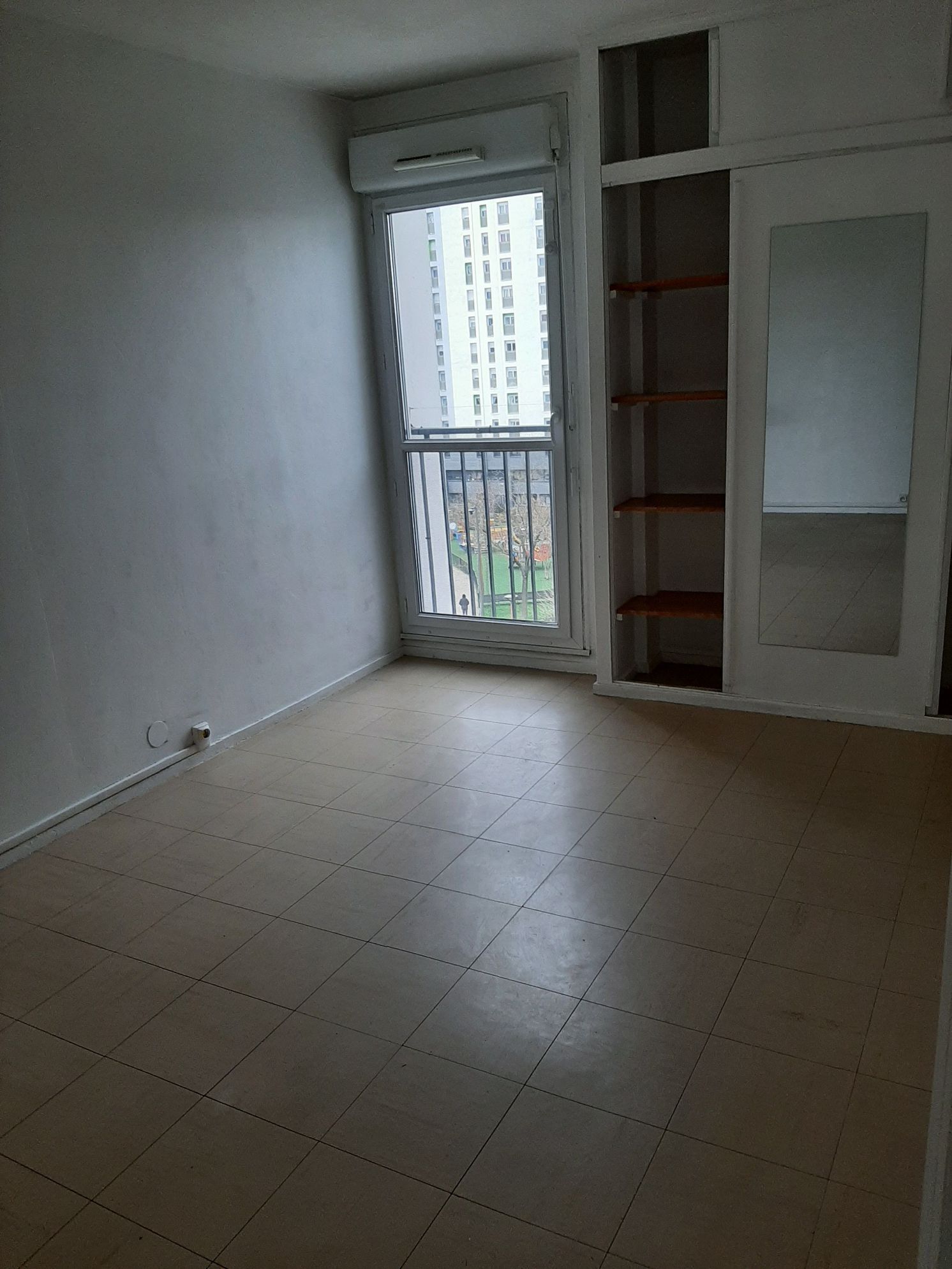 11-12-24_11-07-37_Chambre1-cmp.jpg