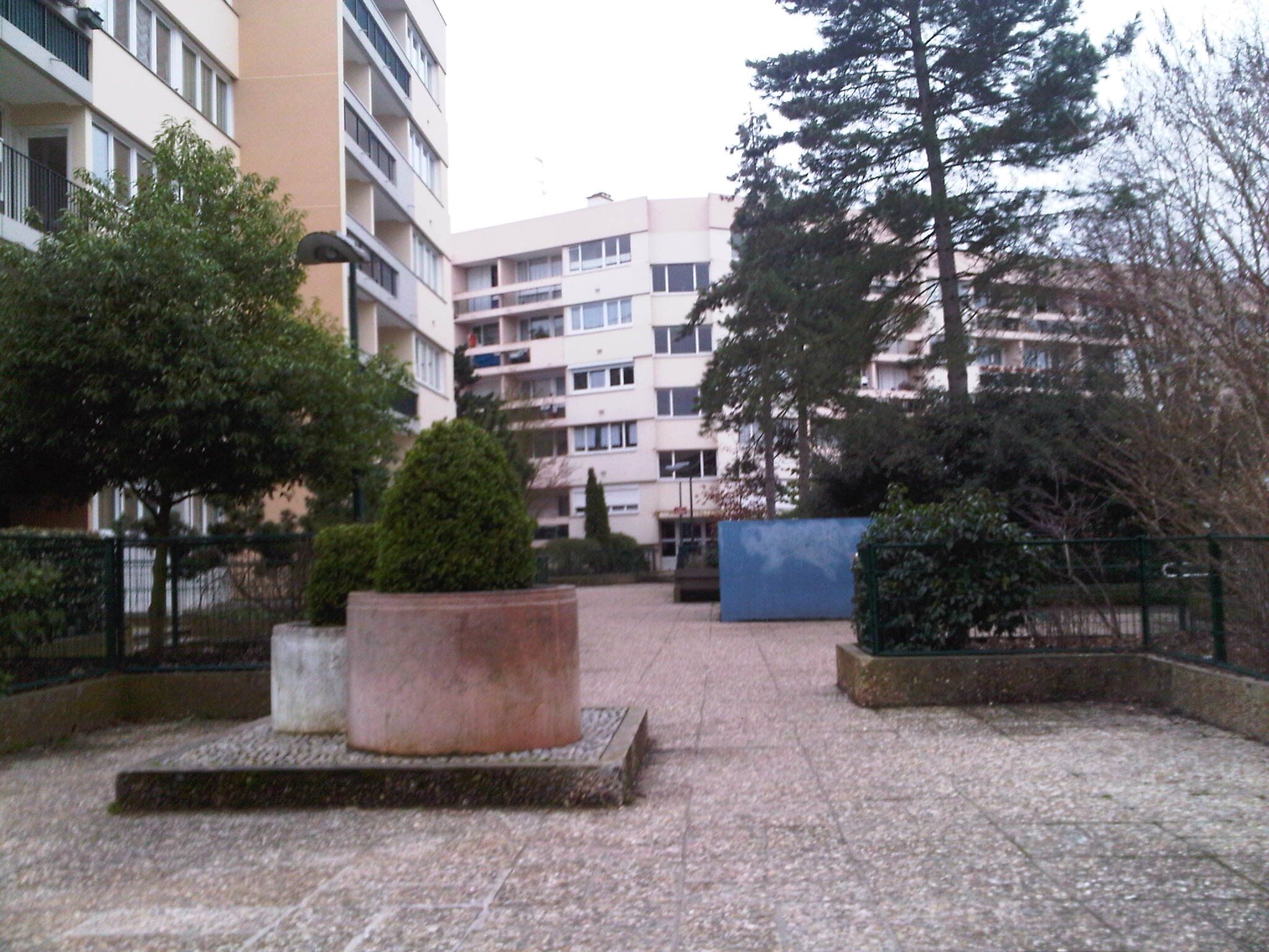 LES ULIS