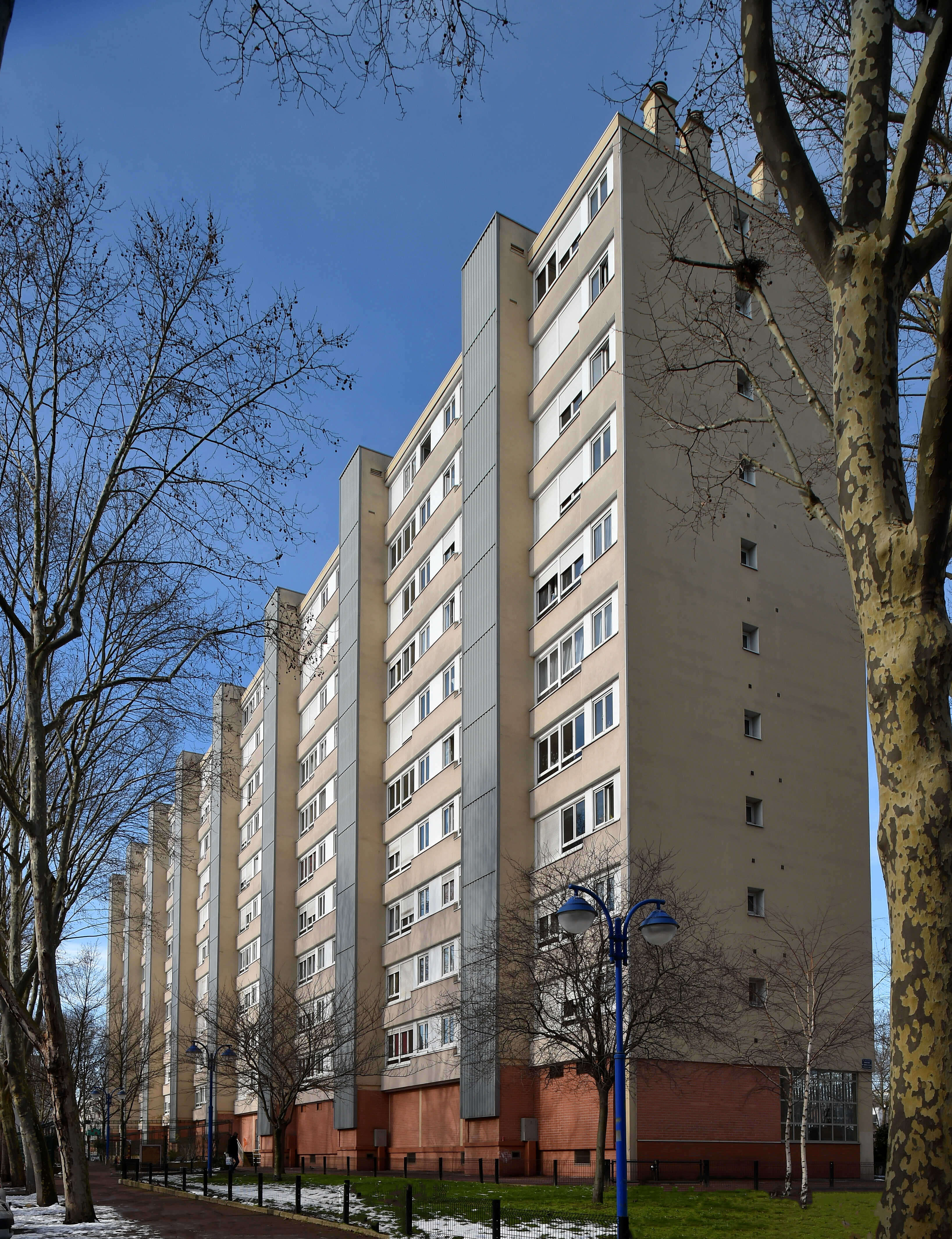 FA100218-427-cmp.jpg