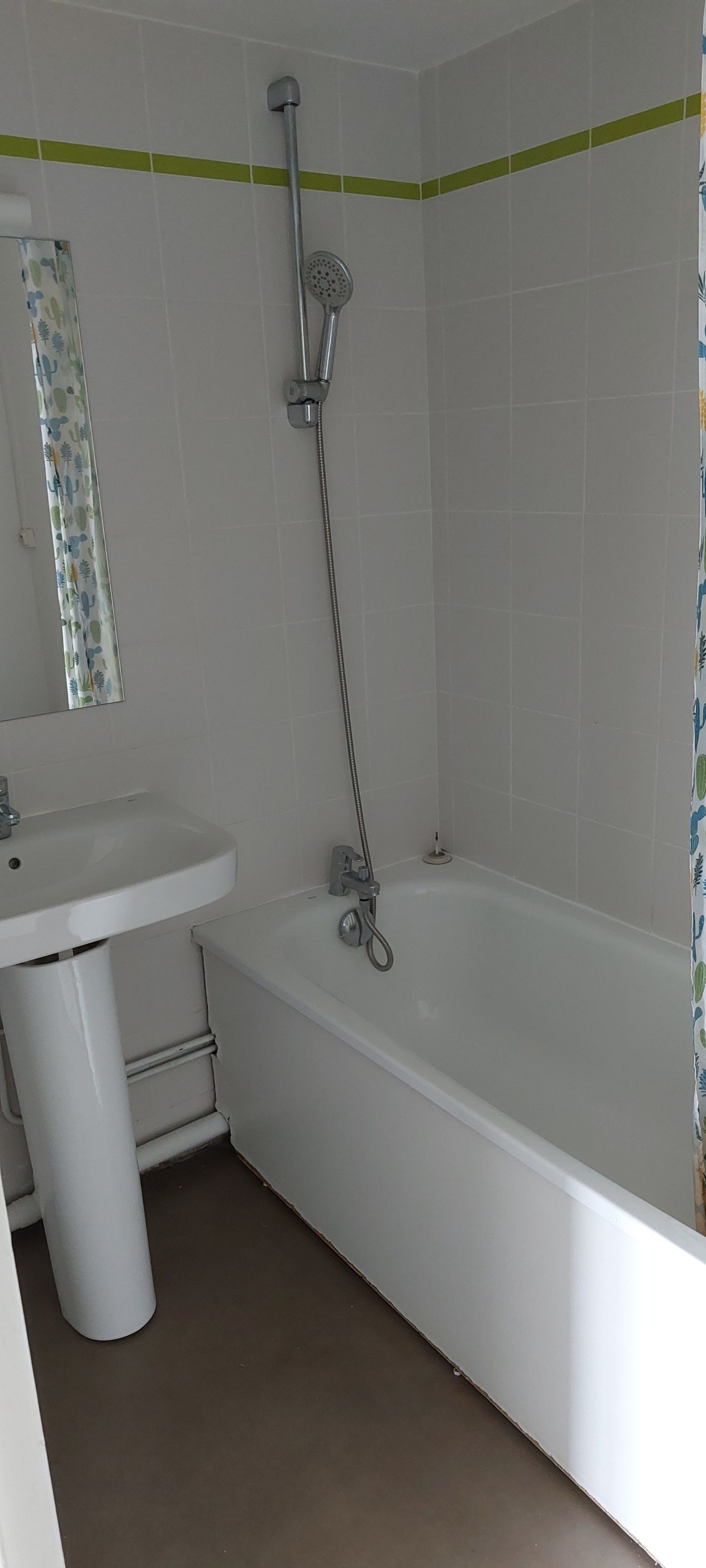14-04-25_12-44-03_Sallédebain.jpg