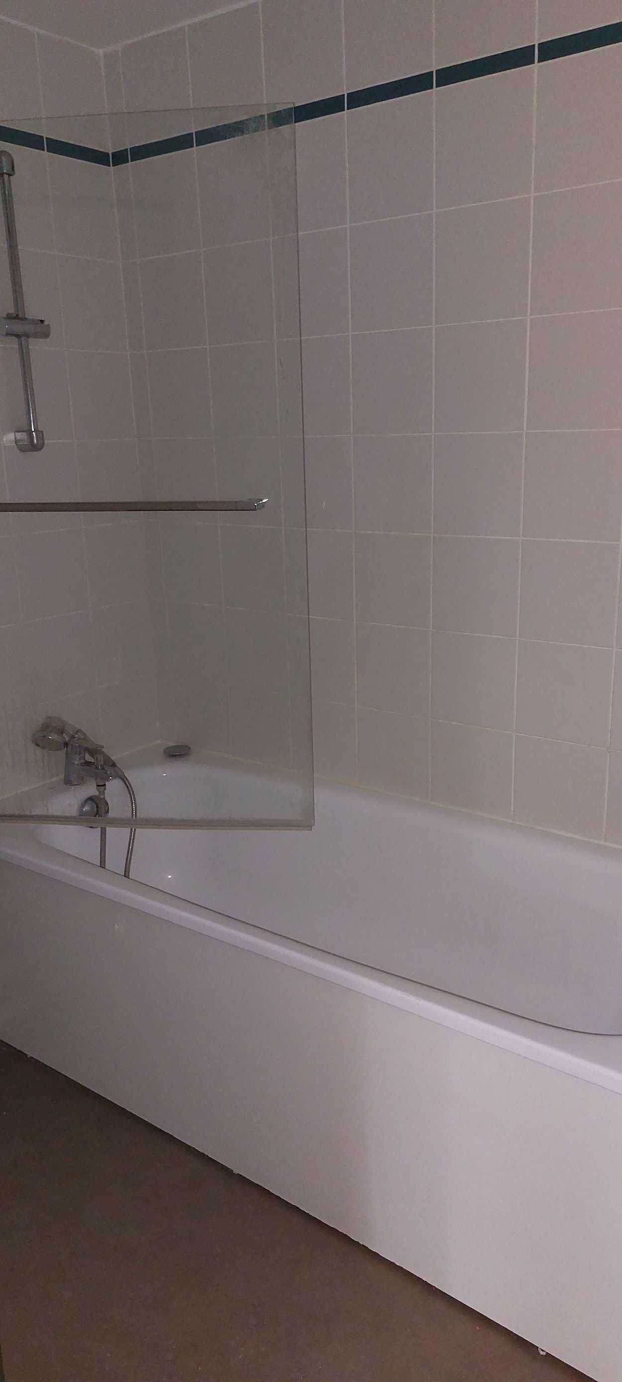 Salle de Bain-cmp.jpg