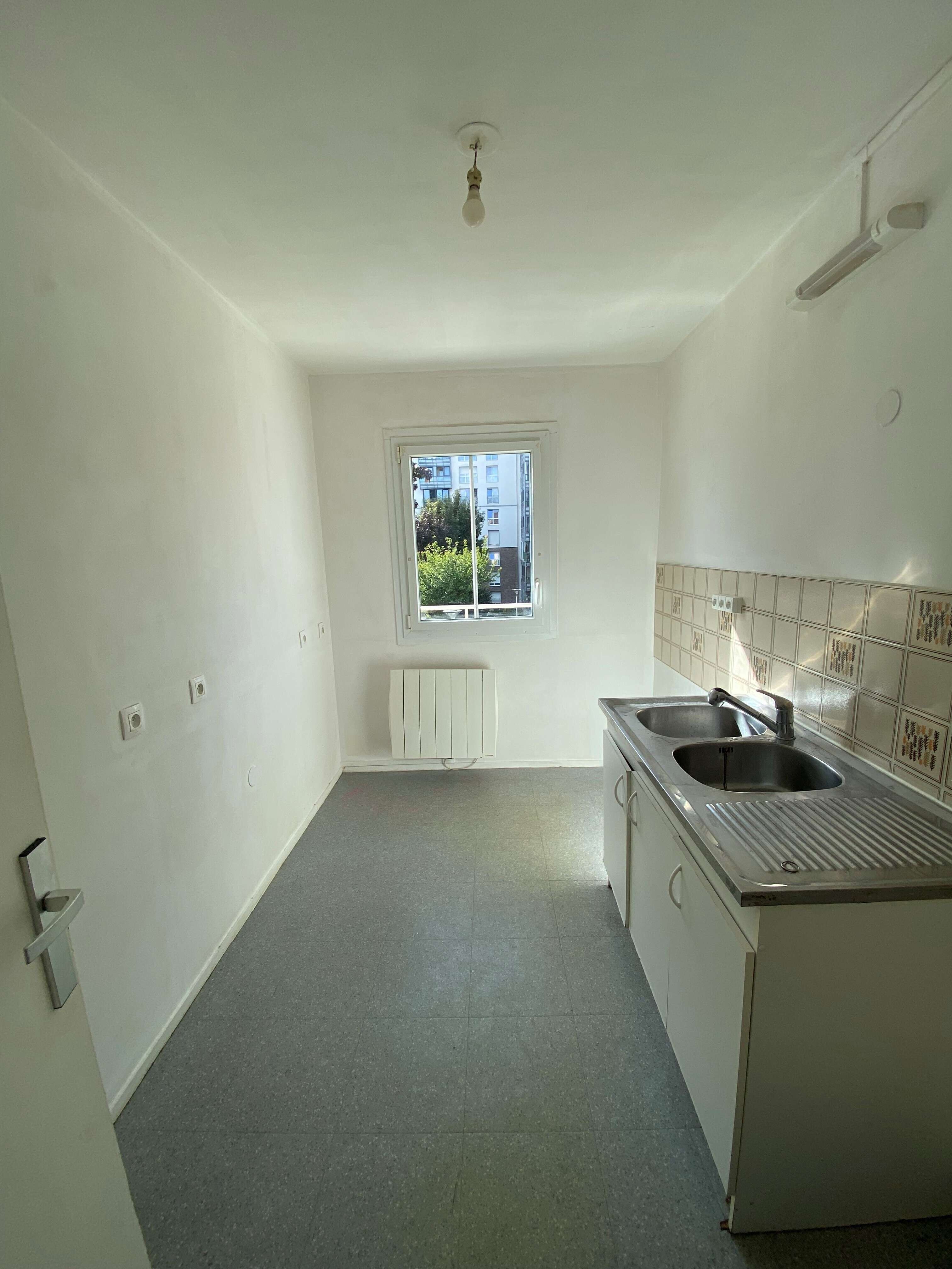 1236-JOINVILLE LE PONT 08-UG215997-OCT 21-Photo Cuisine-compressed.jpg