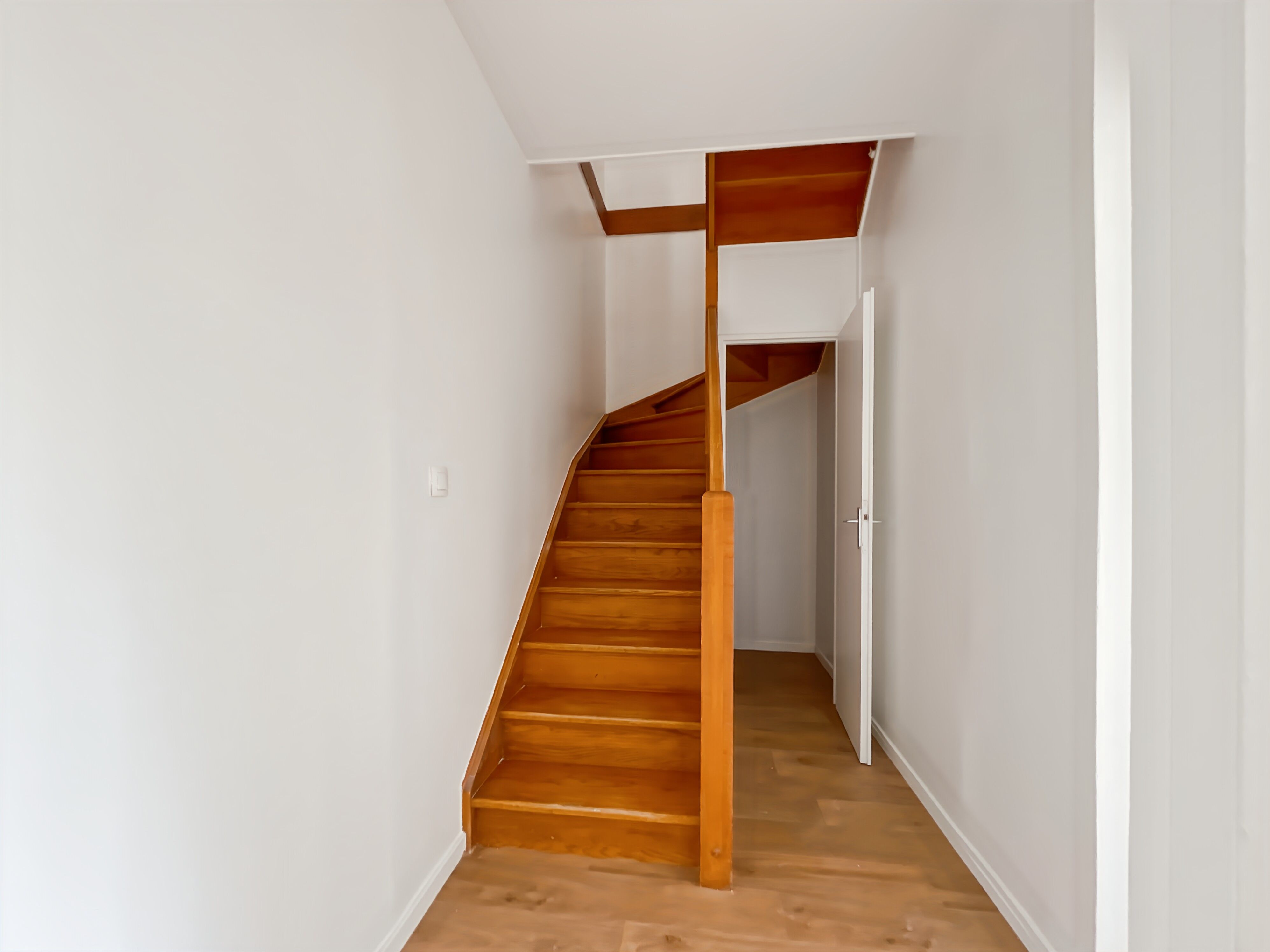 1235-PLESSIS ROBINSON-UG 216363-Photo 6.jpg