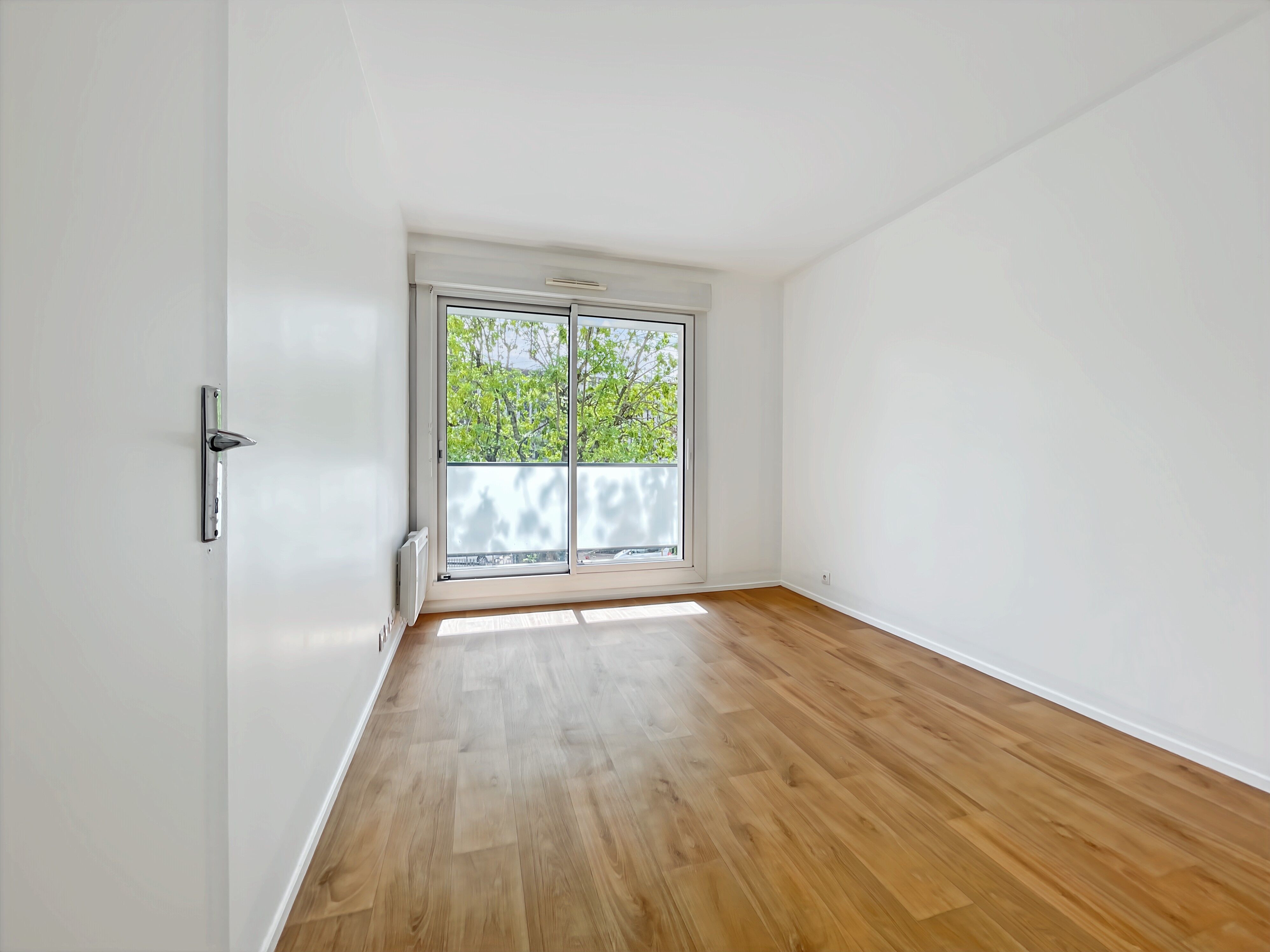 1235-PLESSIS ROBINSON-UG 216363-Photo 7.jpg