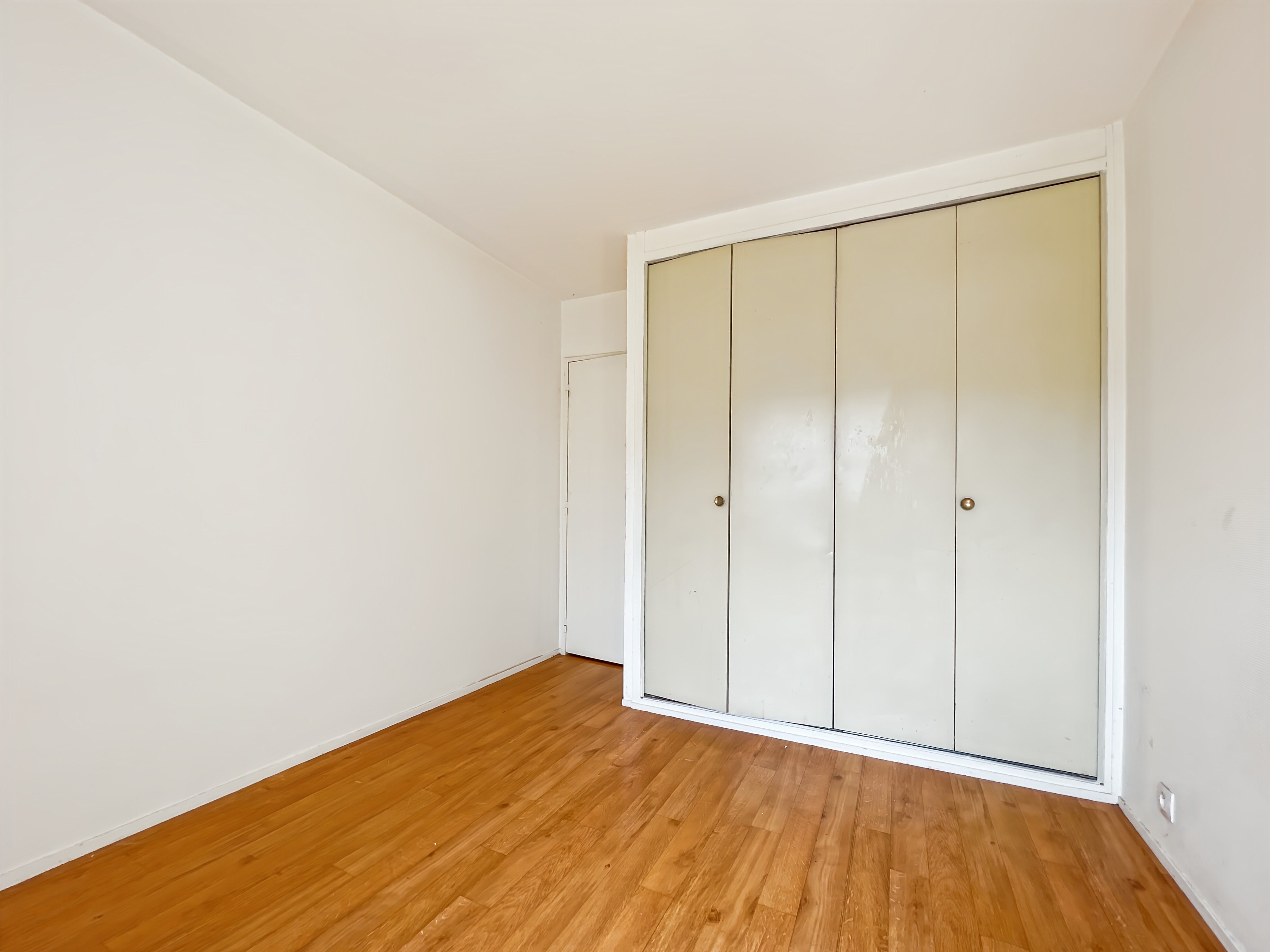 1235-LE PLESSIS ROBINSON-UG 216369-Photo 6.jpg