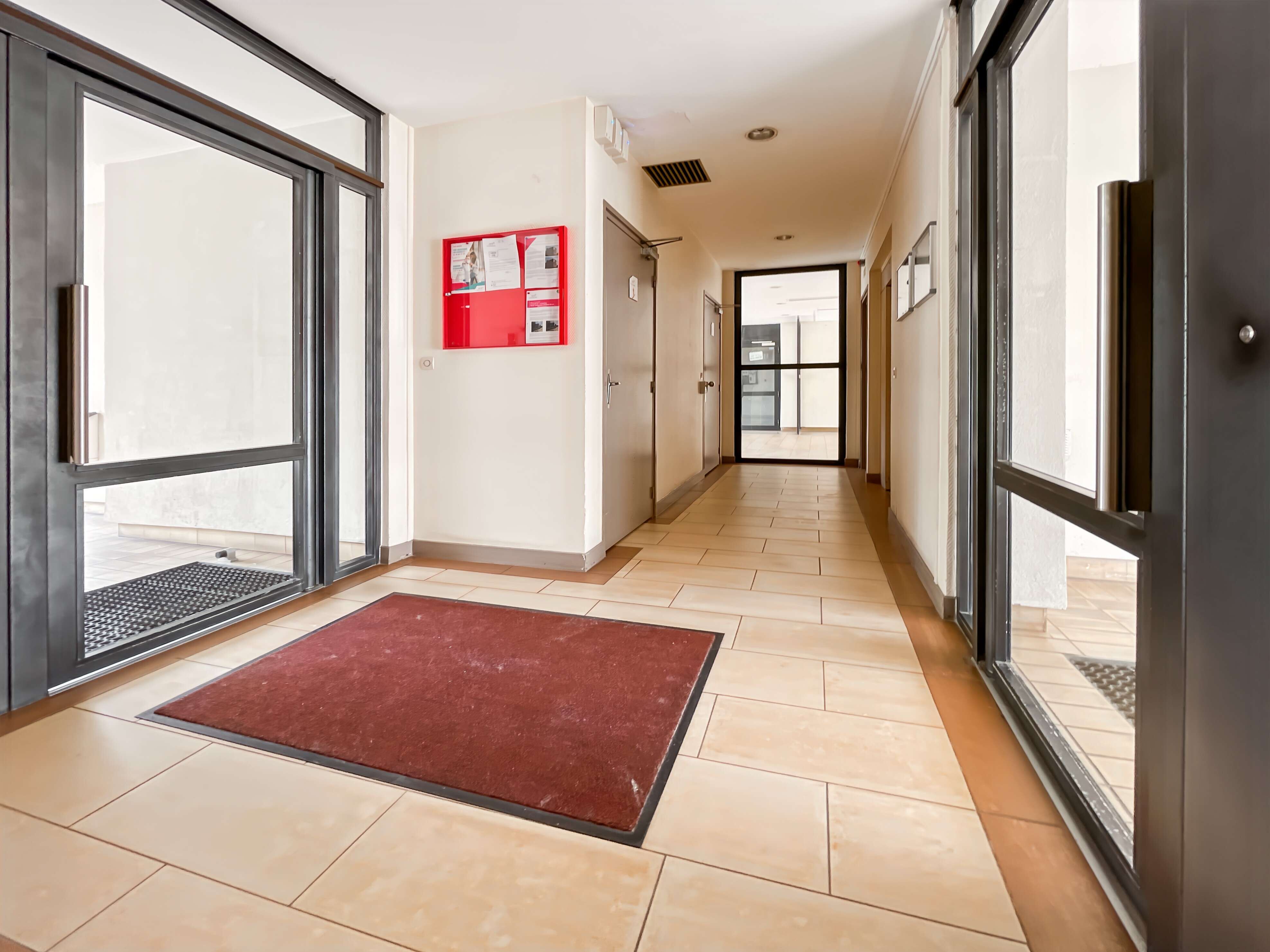 1235-PLESSIS ROBINSON-Photo pc-compressed.jpg